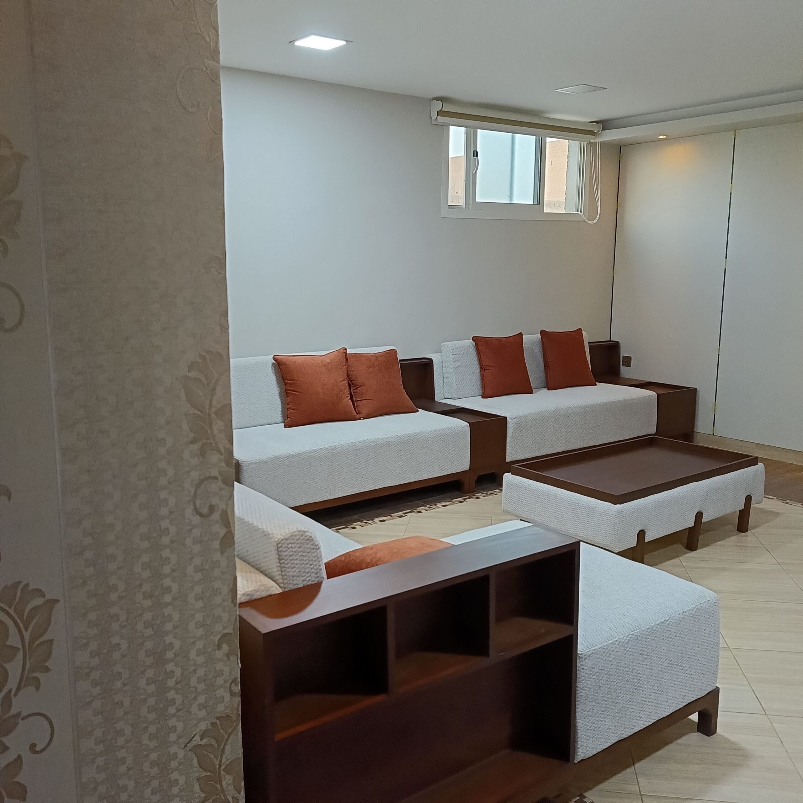 مجالس وركن حسب تصميمك 0510102274