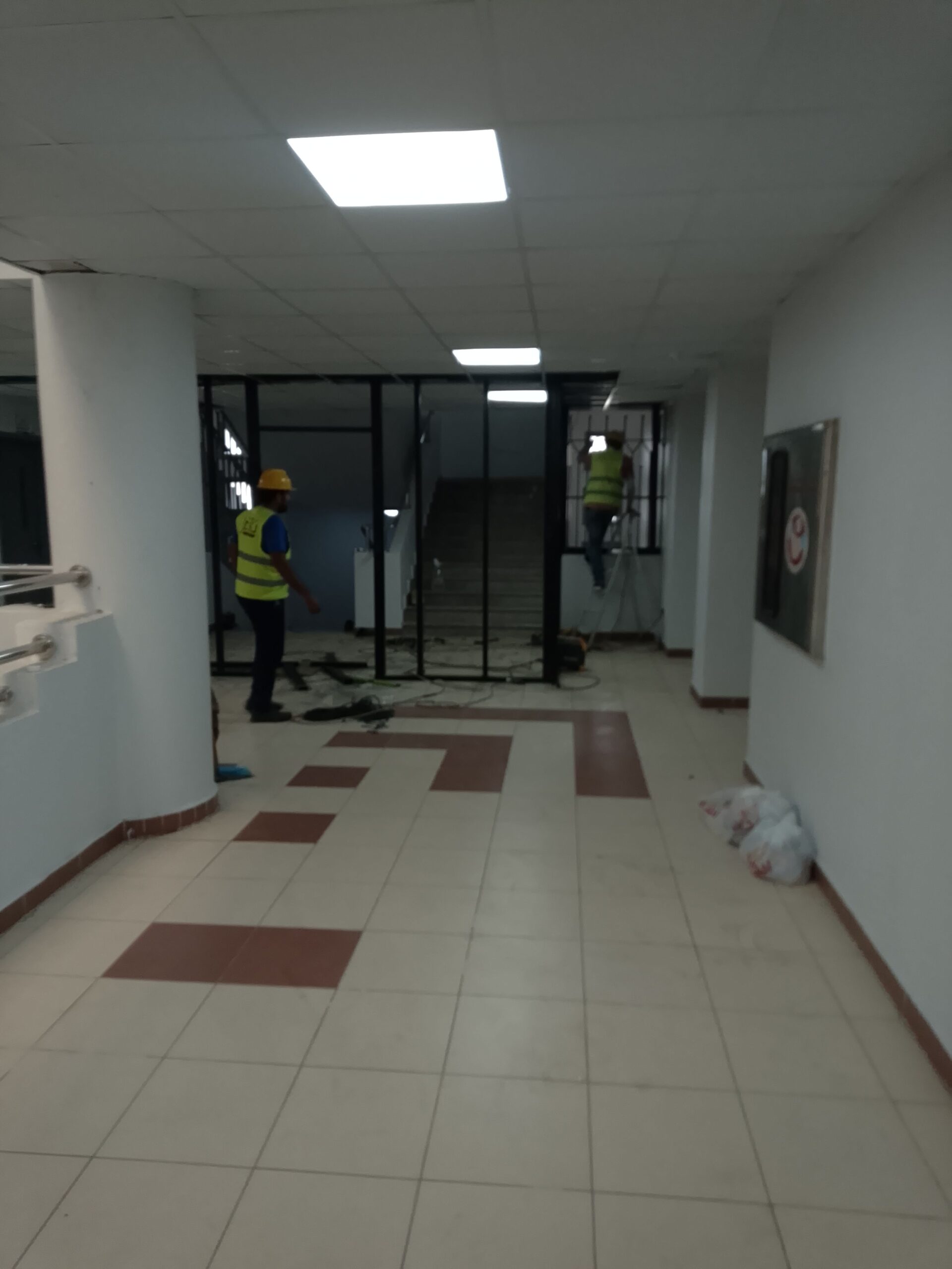 مظلات سواتر هناجر ساندويش بنل وبرجول جده