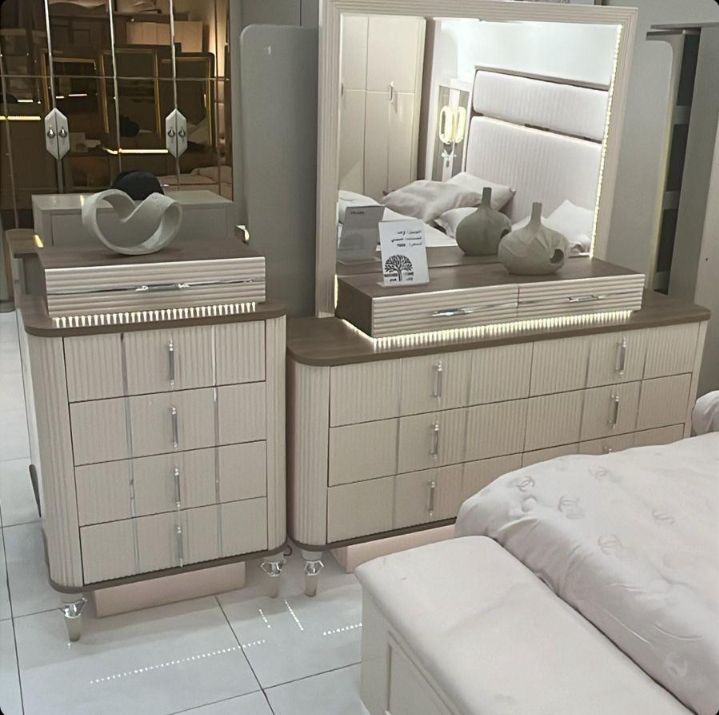 نجار فك وتركيب وصيانة ونقل جميع الاثاث في جميع أنح