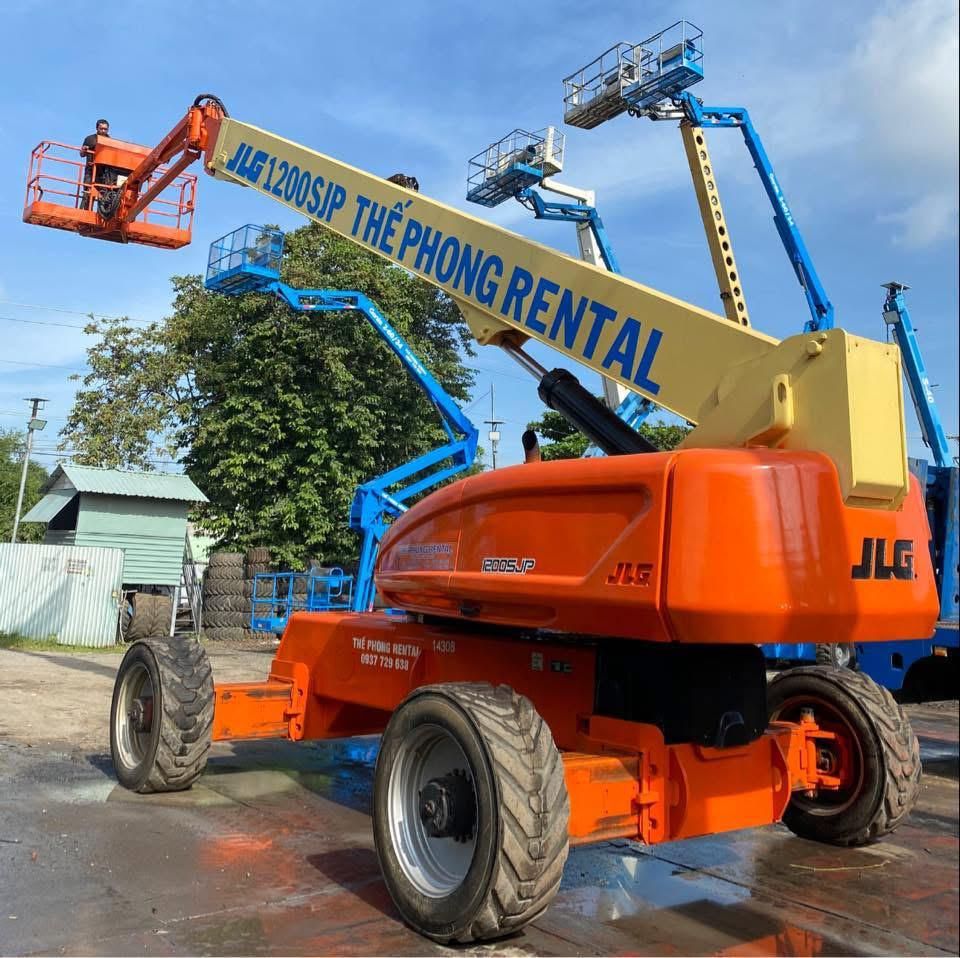 مان لفت 10مت12منر14متر16متر كهرباء 16متر 18متر 22م