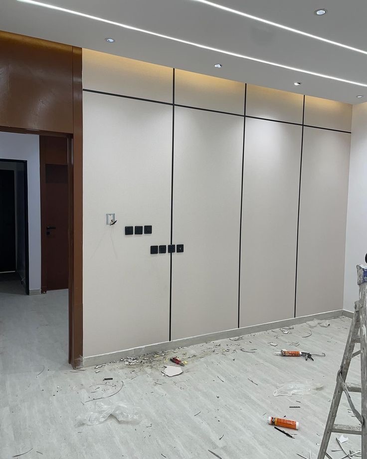 فني ومقاول جميع الديكورات