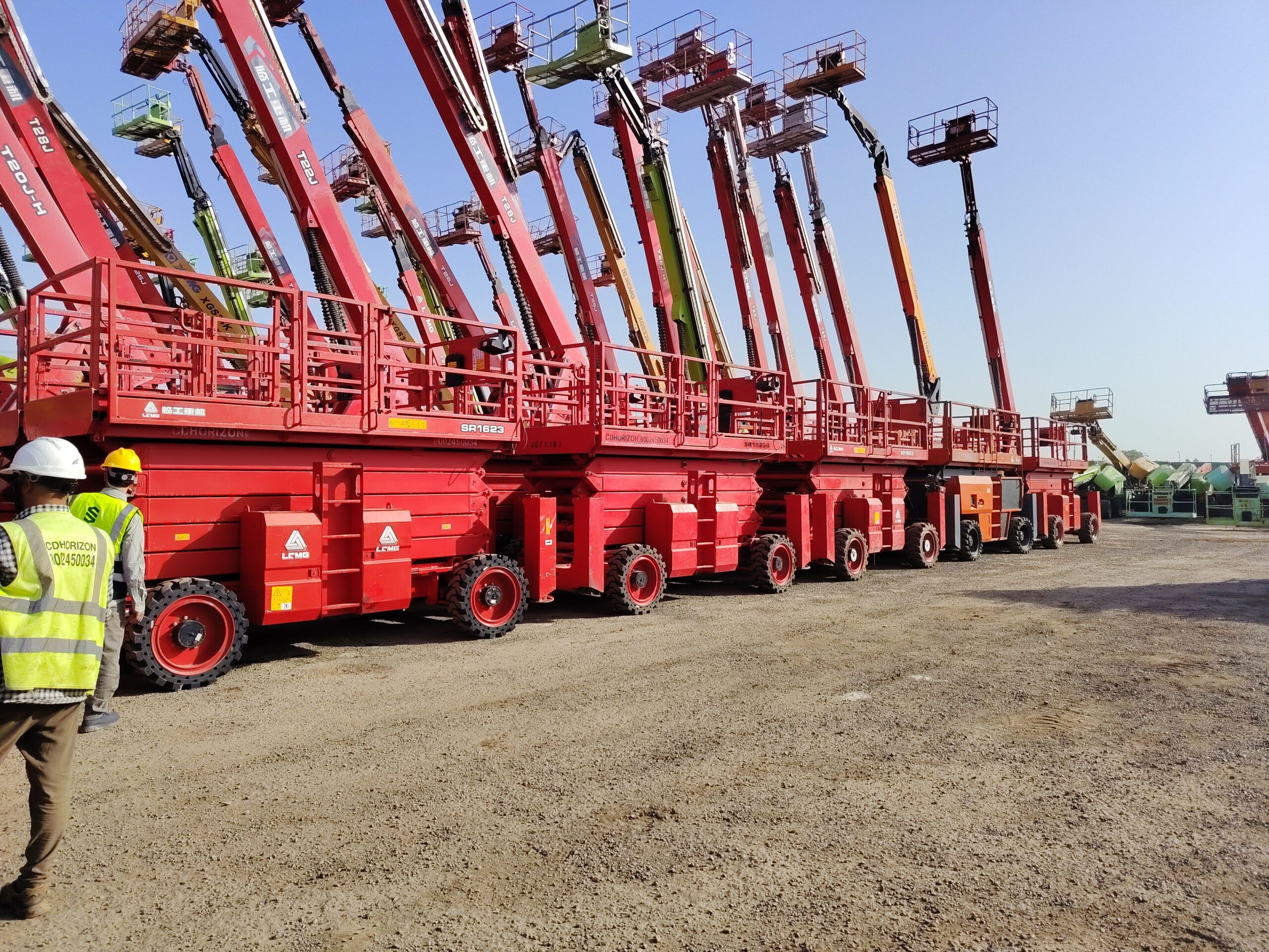 سيزر لفت 16متر18متر ديزل للايجار