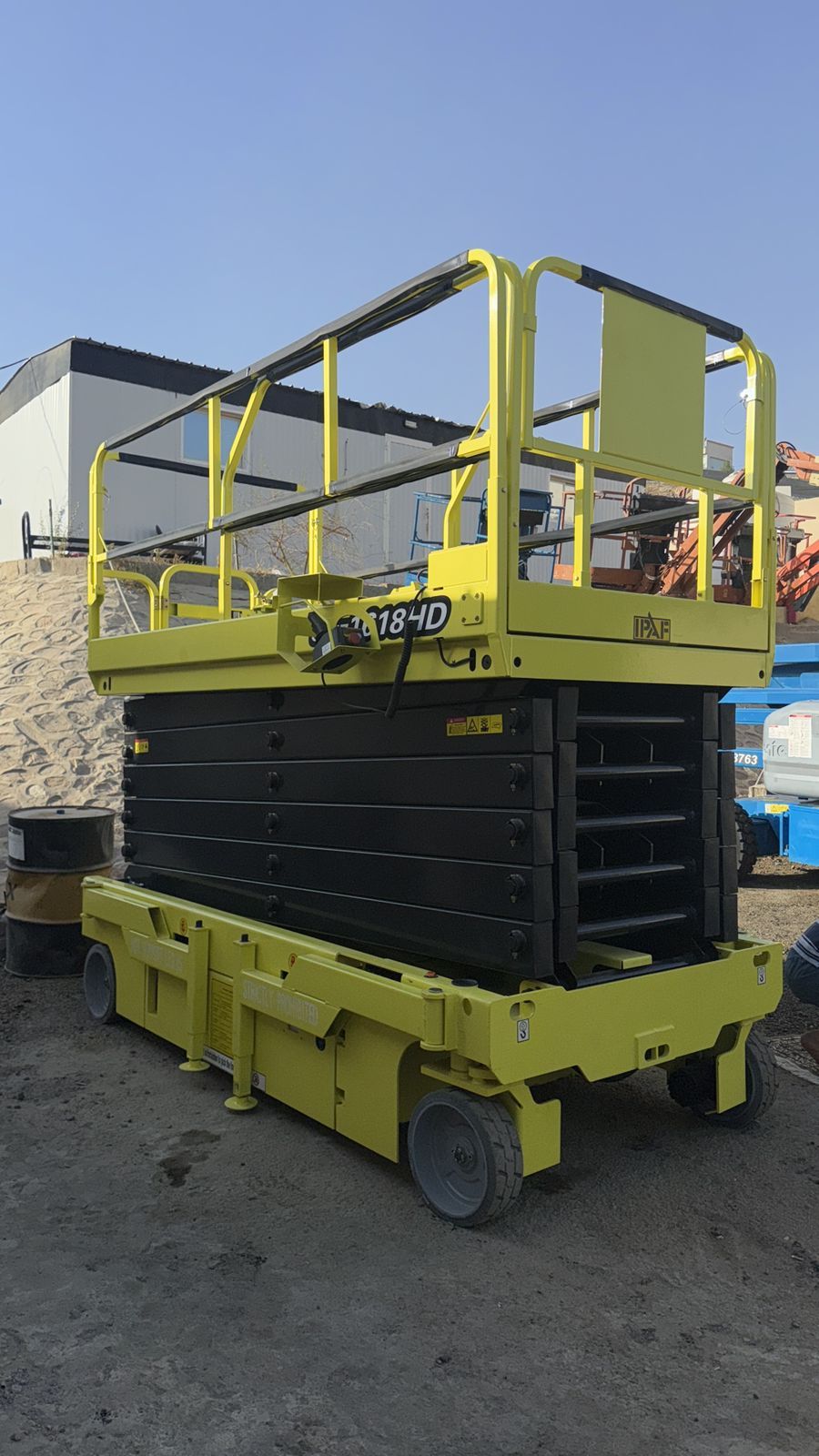 Sealift and Manlift available for monthly, yearly,