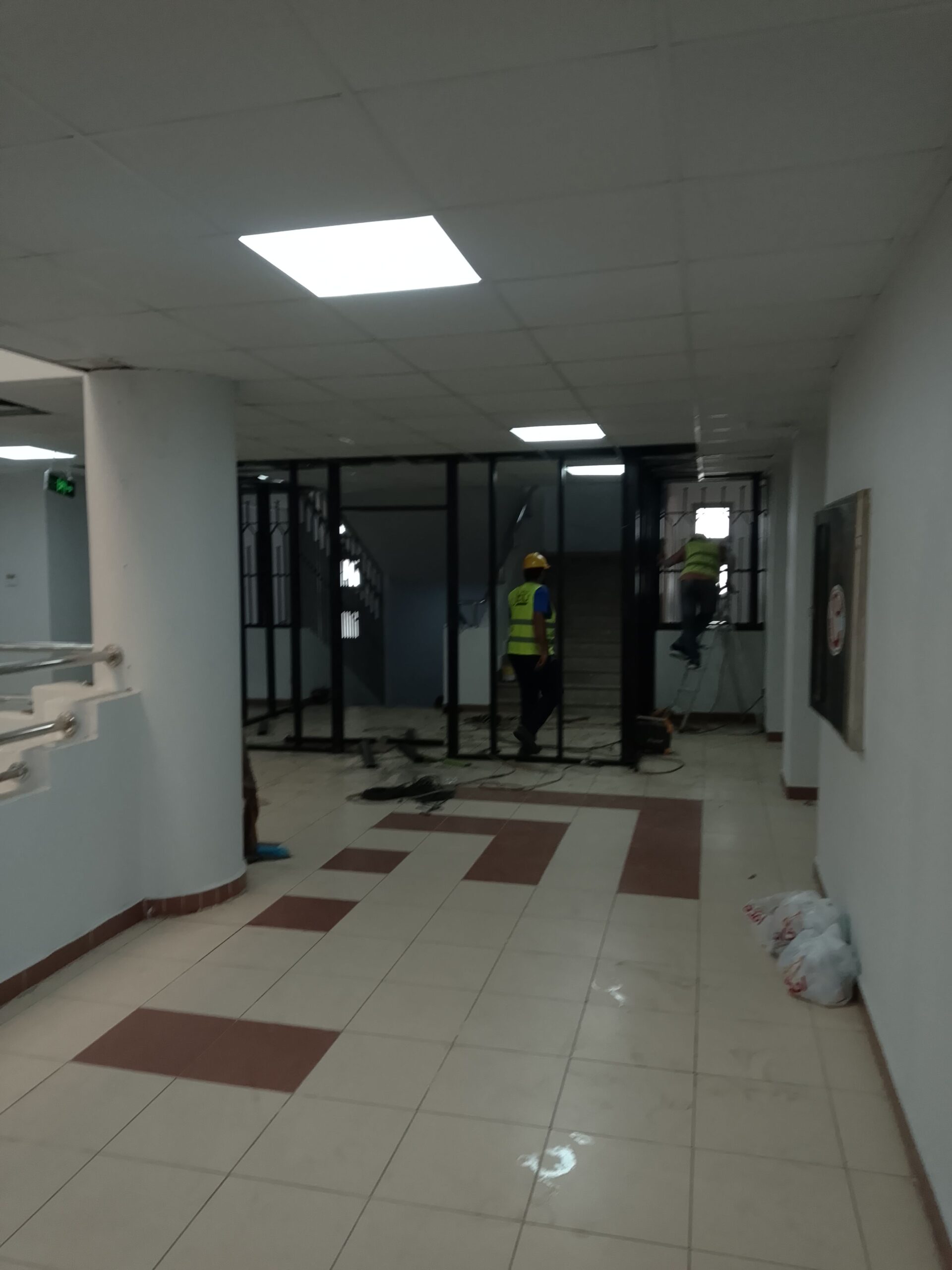 مظلات سواتر هناجر ساندويش بنل وبرجول جده