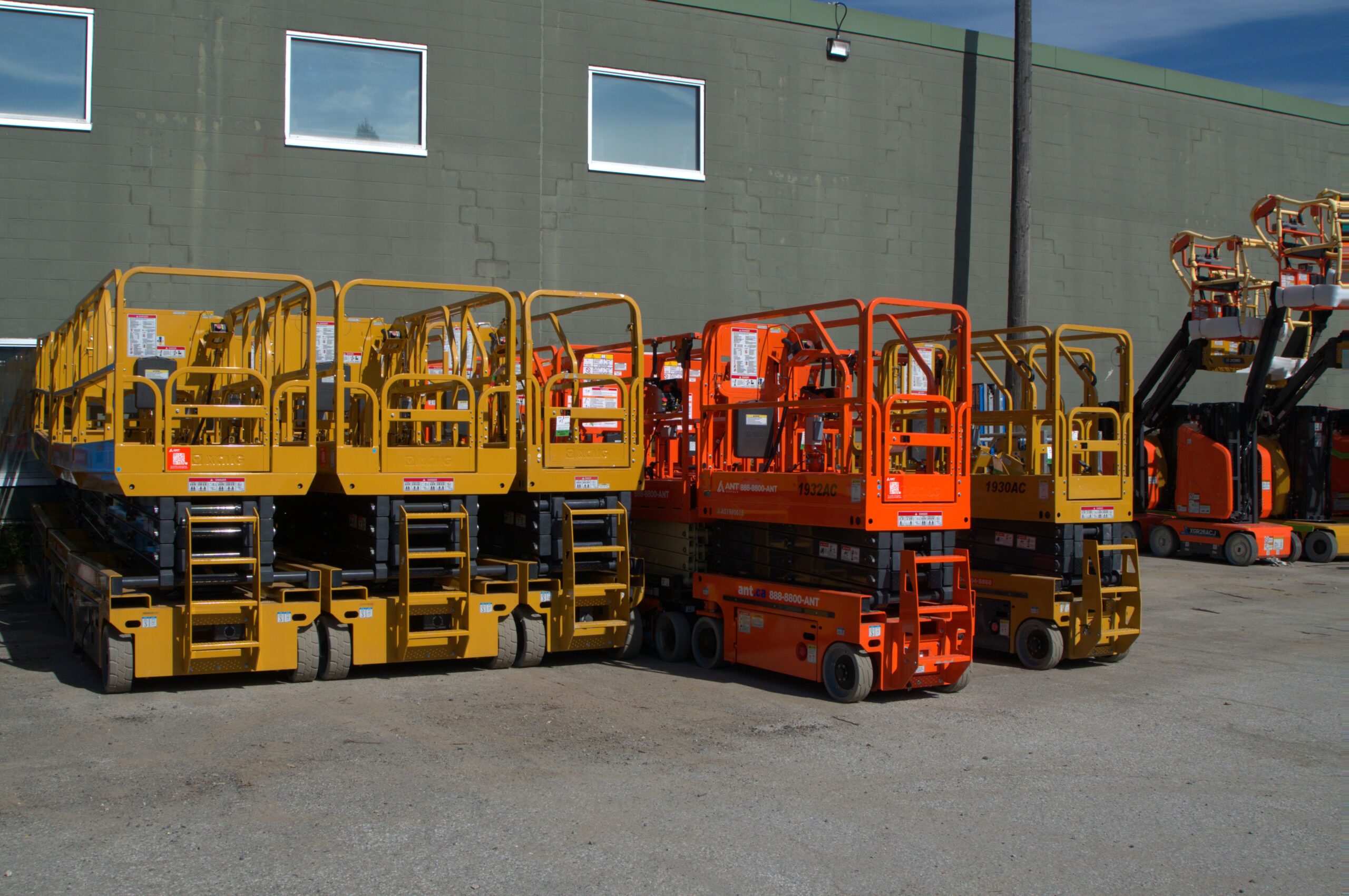 تأجير سيزرات سيزرلفت للإيجار في جدة 8 10 12 14 16