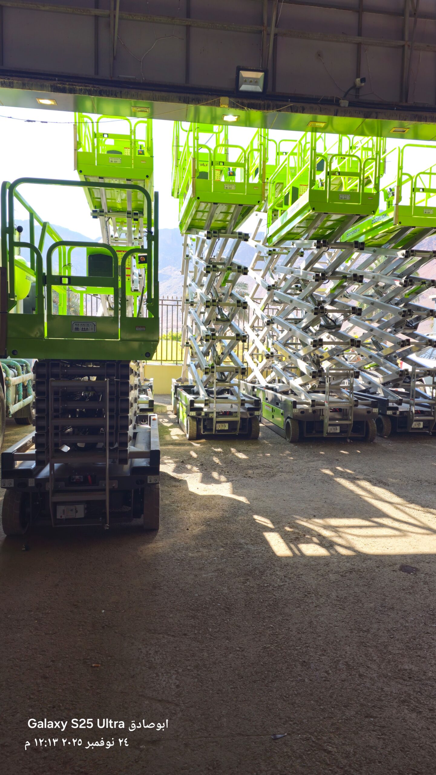 Sealift and Manlift available for monthly, yearly,