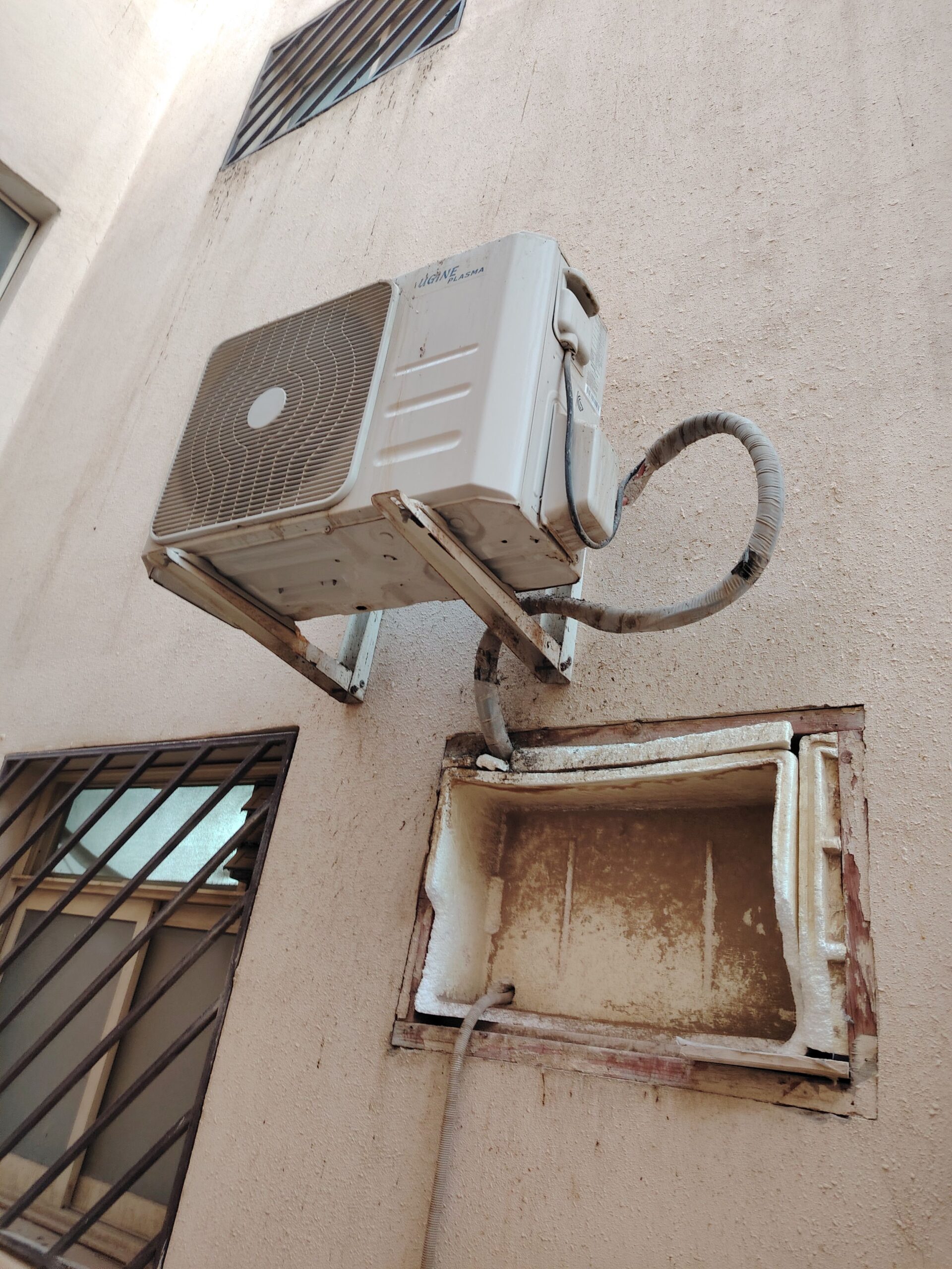 نشتري مكيفات سكراب غرب الرياض 0551653259