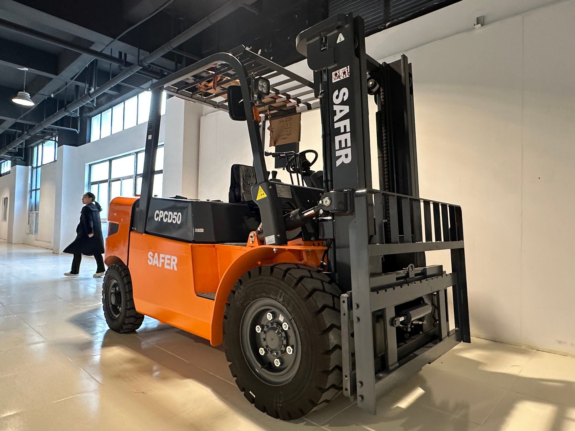 فوركلفت للإيجار في الدمام – رافعات شوكية – من 1طن