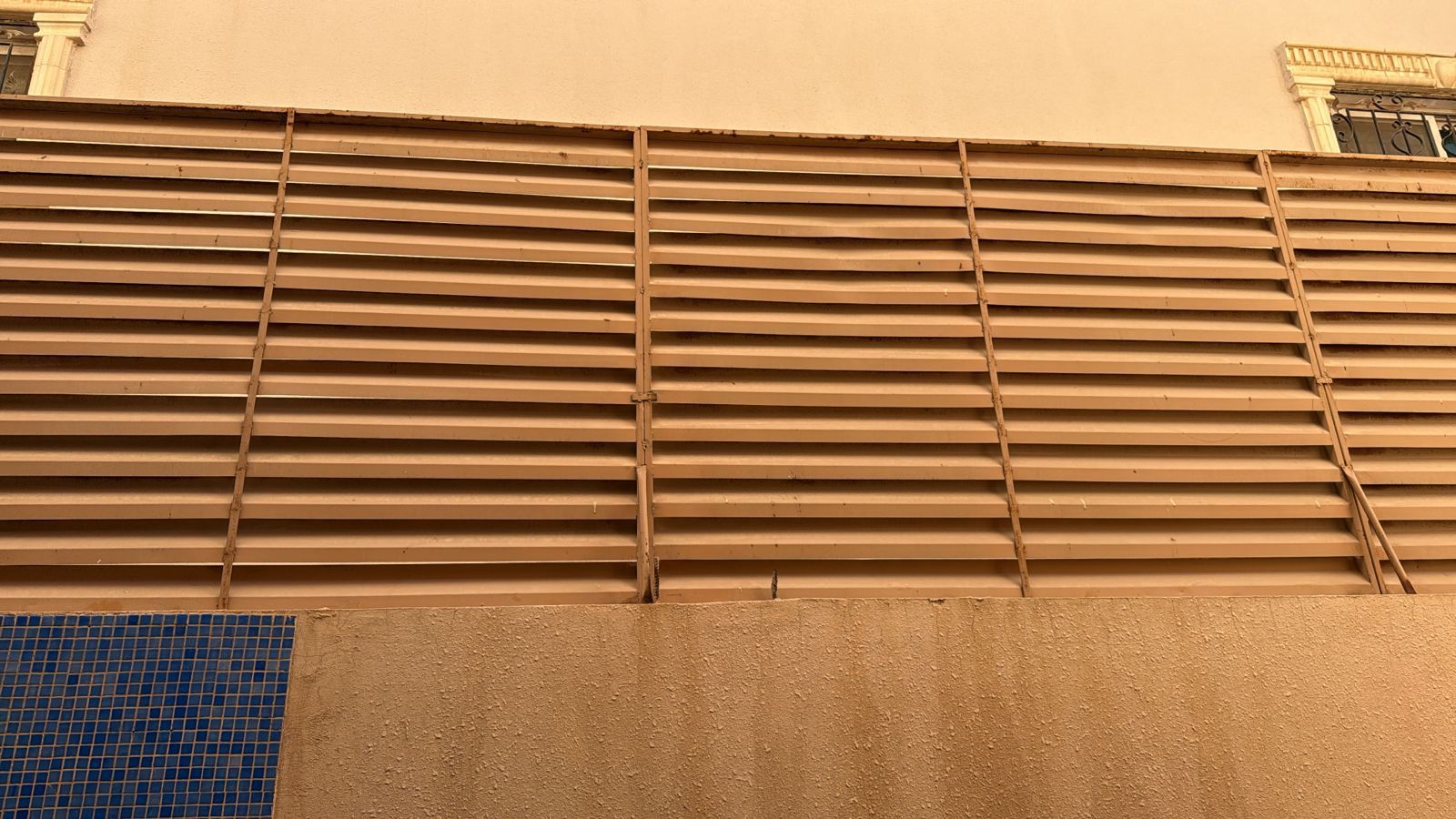 مضلات وسواتر وجميع اعمال الحدادة