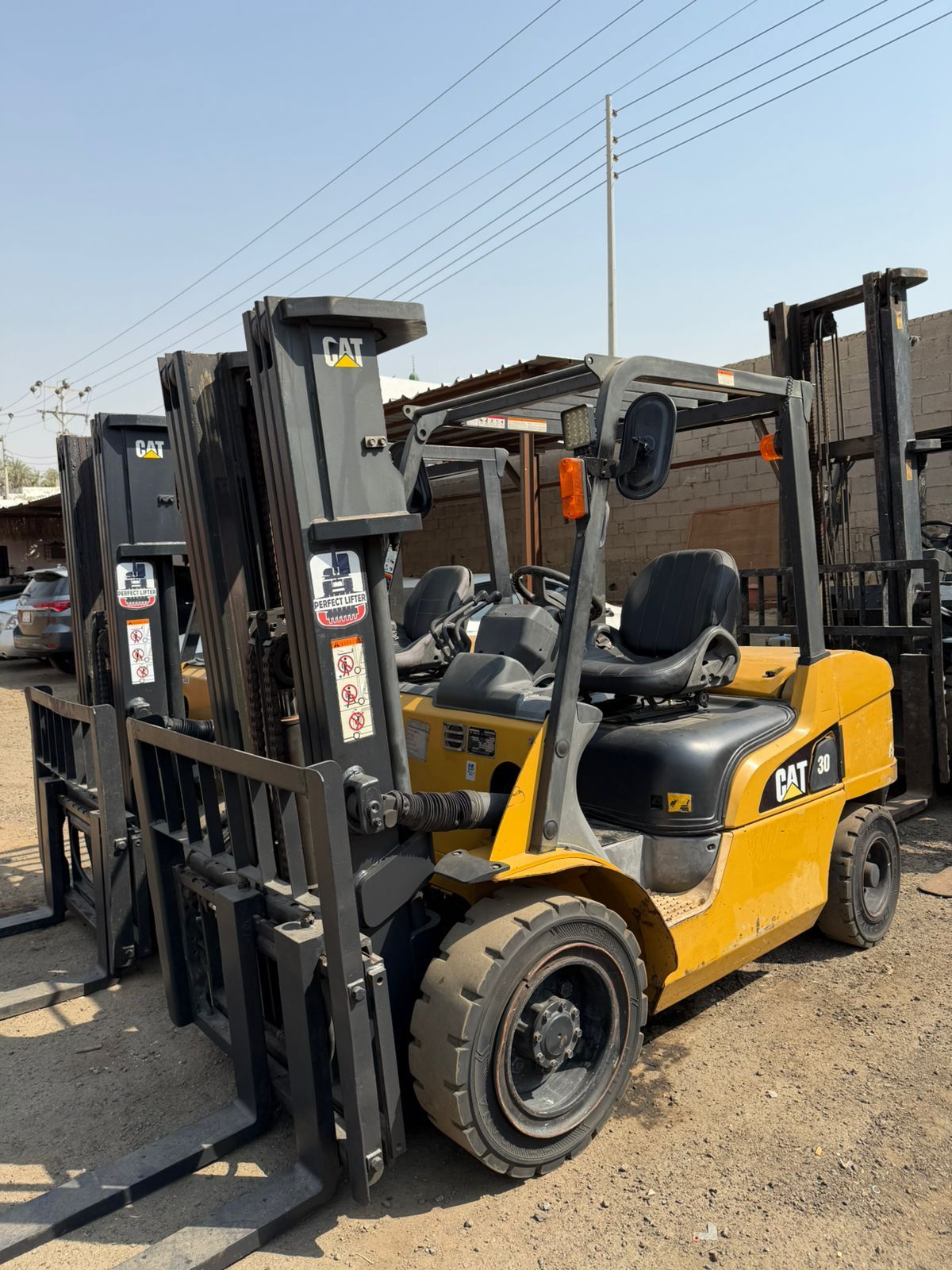 #مان_لفت#سيزر_لفت #رافعات _شوكيه #jcb للايجار