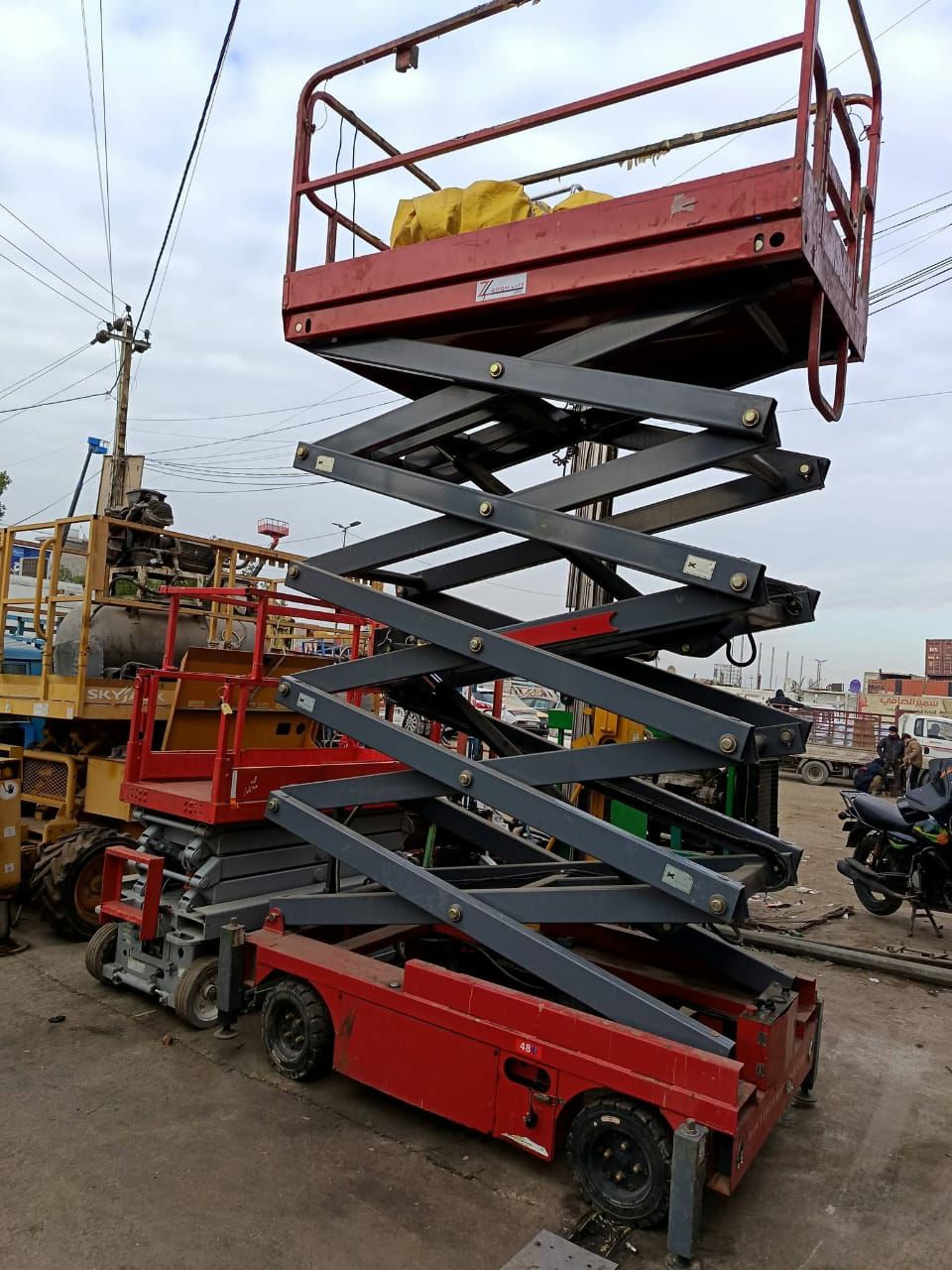 سيزر لفت للإيجار في جدة – رافعات مقصية جميع المقاس