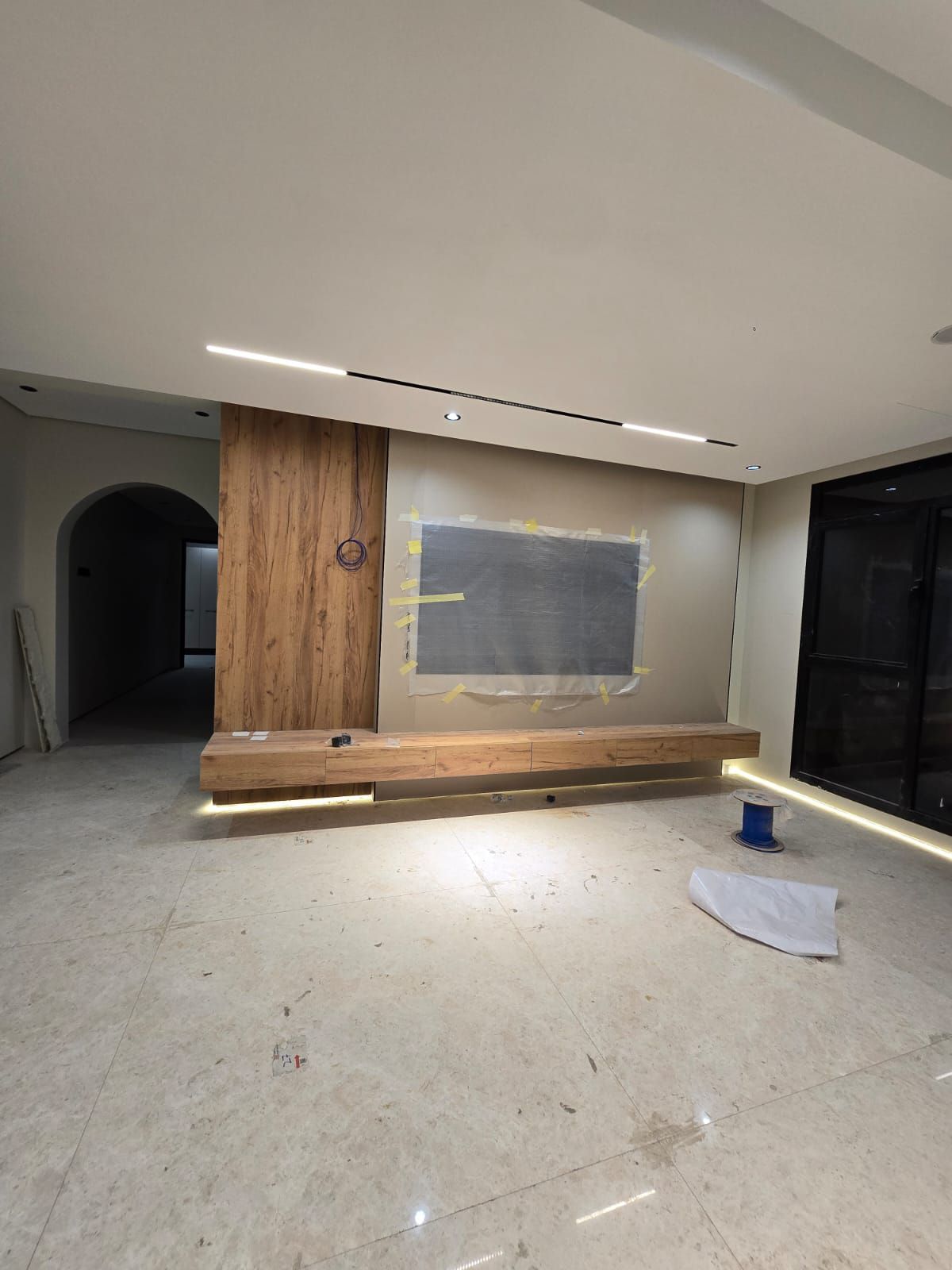 تفصيل غرف نوم وخزائن وديكورات ومجالس 0510102274