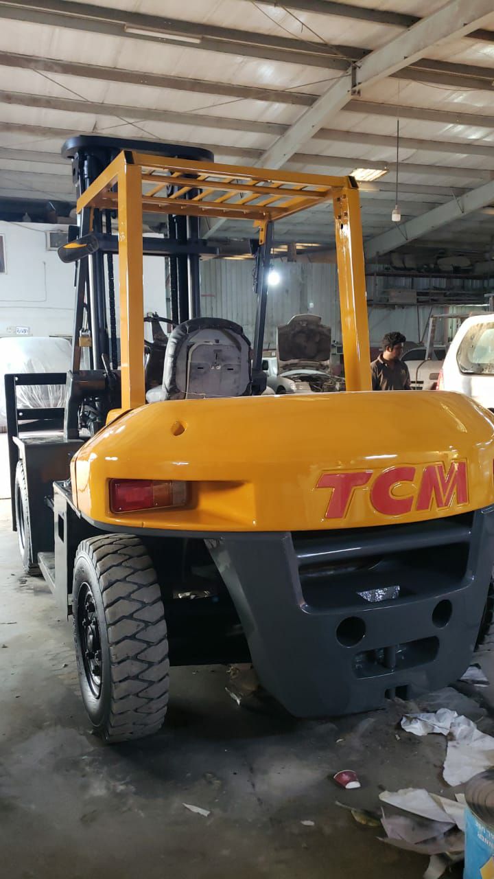 رافعة شوكية 10طن للإيجار في الدمام – يومي اسبوعي ش