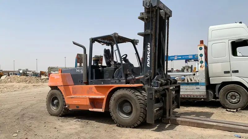 فوركلفت 3طن للأيجار في جدة الرياض الدمام – رافعة ش