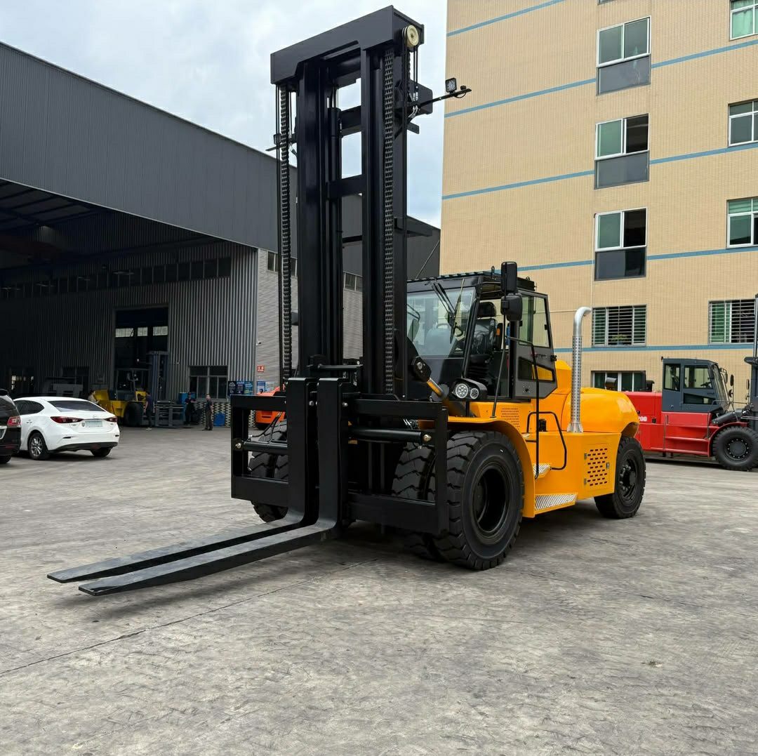 رافعة شوكية سيزرلفت مانلفت فوركلفت للإيجار يومي شه