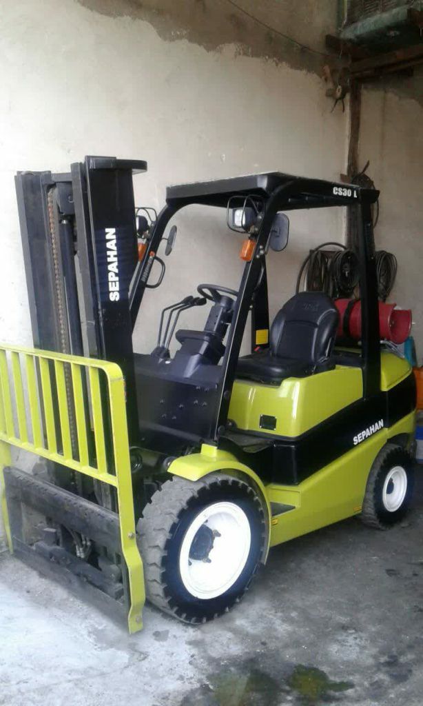 فوركلفت للايجار في الدمام * الرياض * جدة * جميع ال