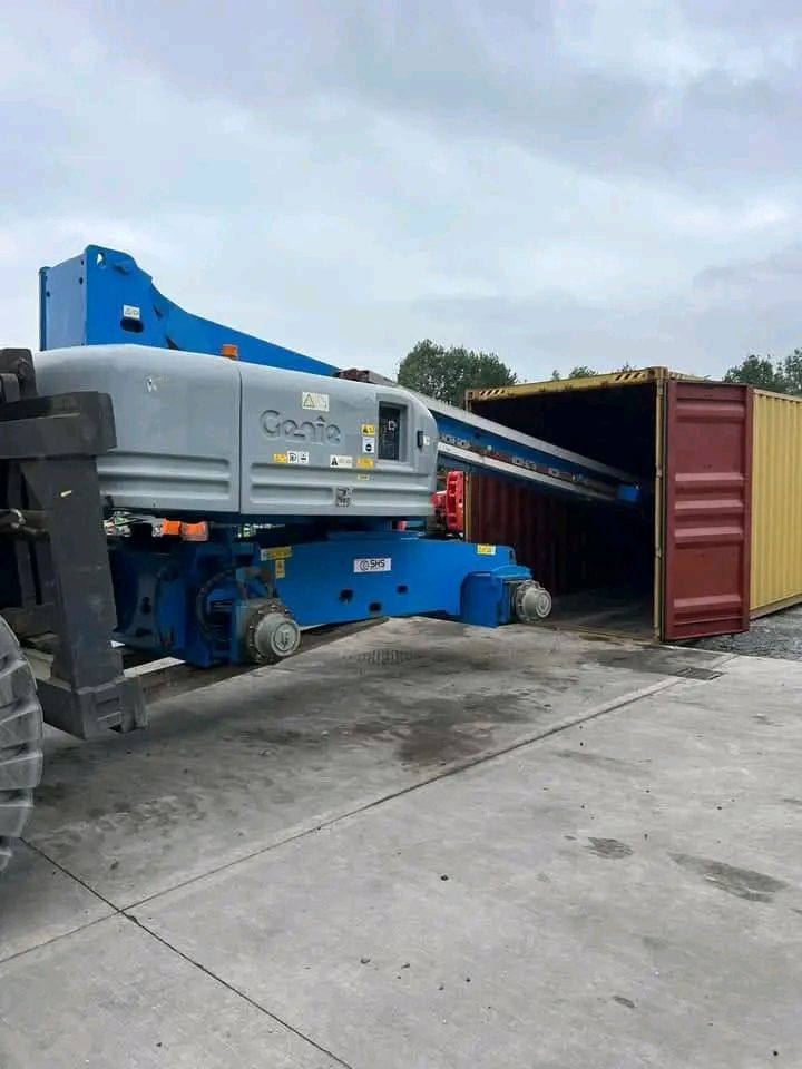 مان لفت وسيزر لفت ورافعات شوكيه وكرينات وجي سي بي