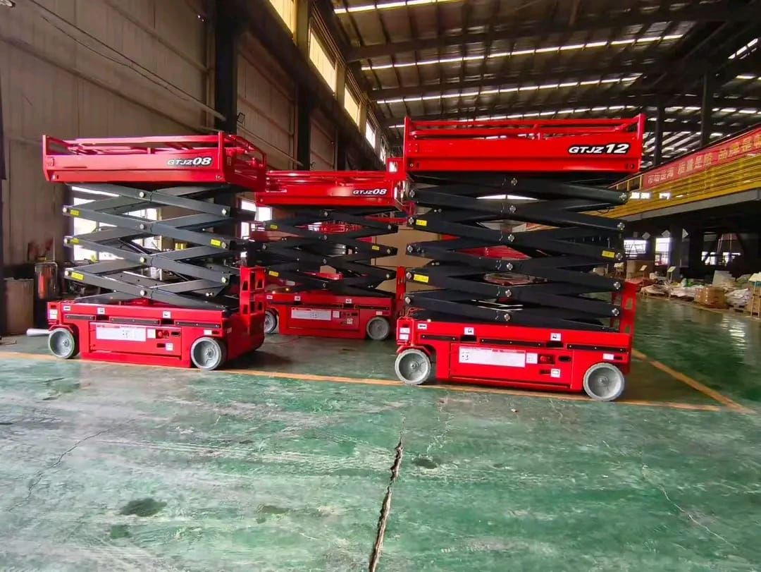 Manlifts, Scissor Lifts, forklifts, cranes, Bobcat