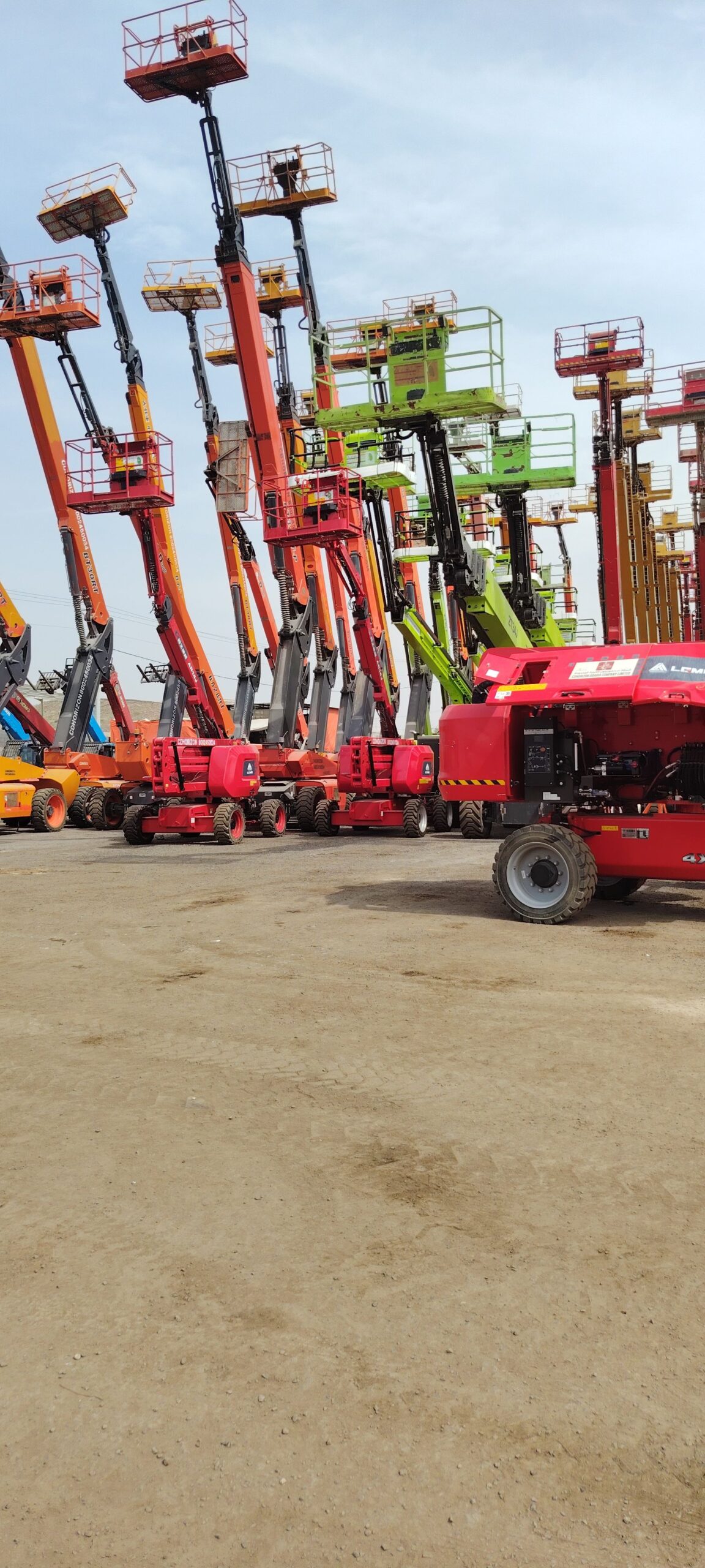 مان لفت وسيزر لفت ورافعات شوكيه وتيليهندلر جي سي ب