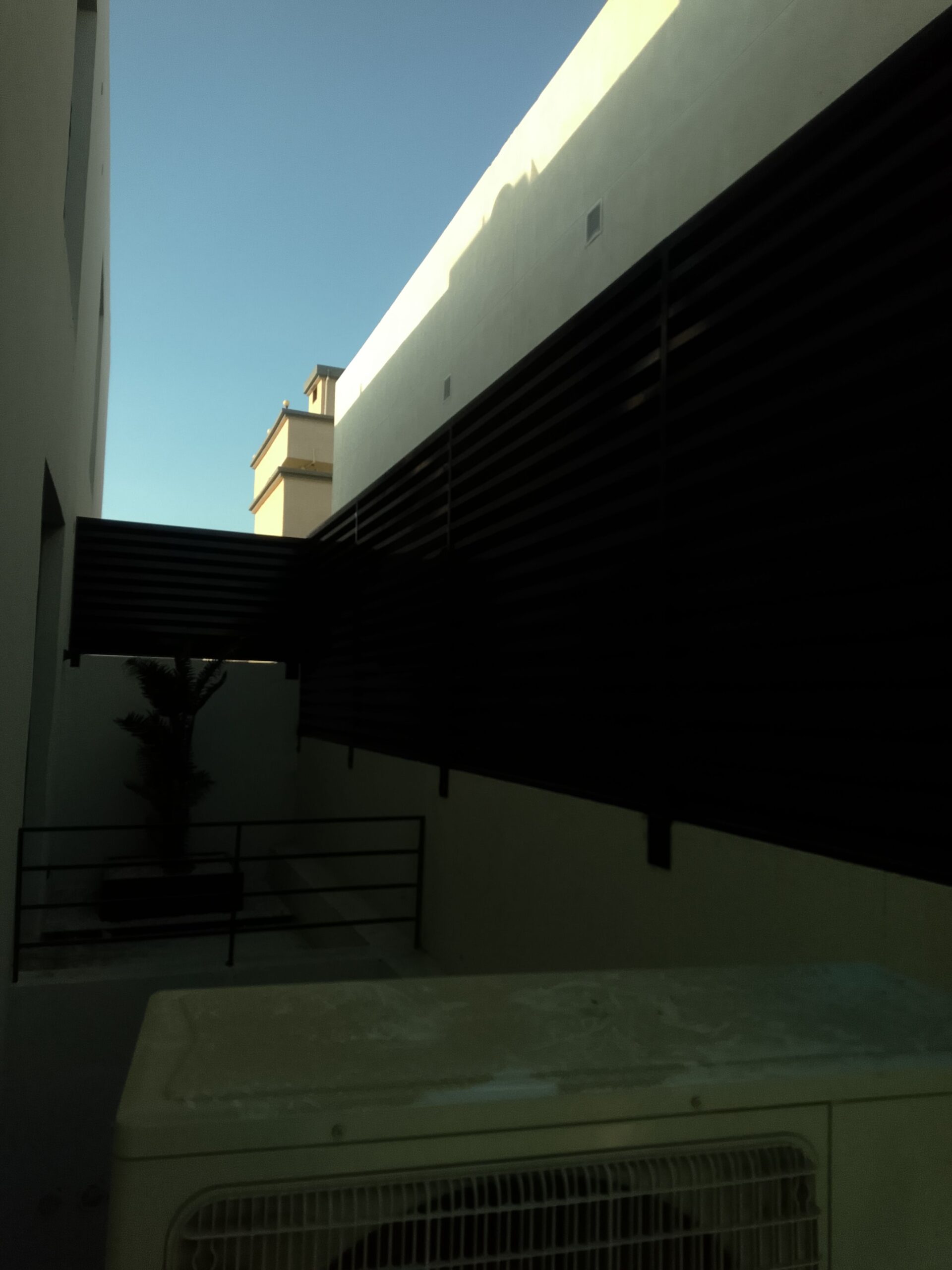 مظلات سواتر هناجر ساندويش بنل وبرجول جده ومكه