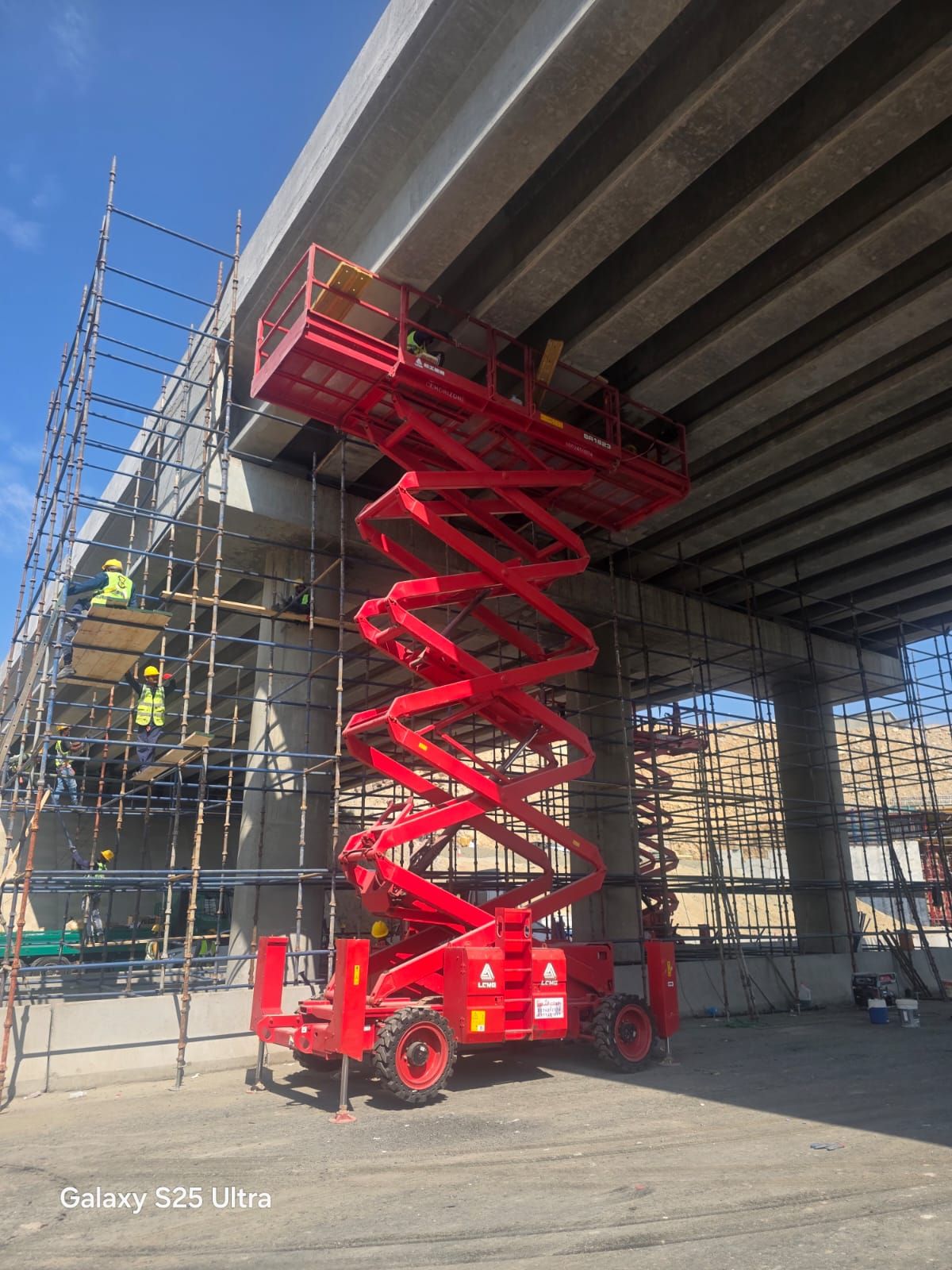 Manlifts, Scissor Lifts, forklifts, cranes, Bobcat