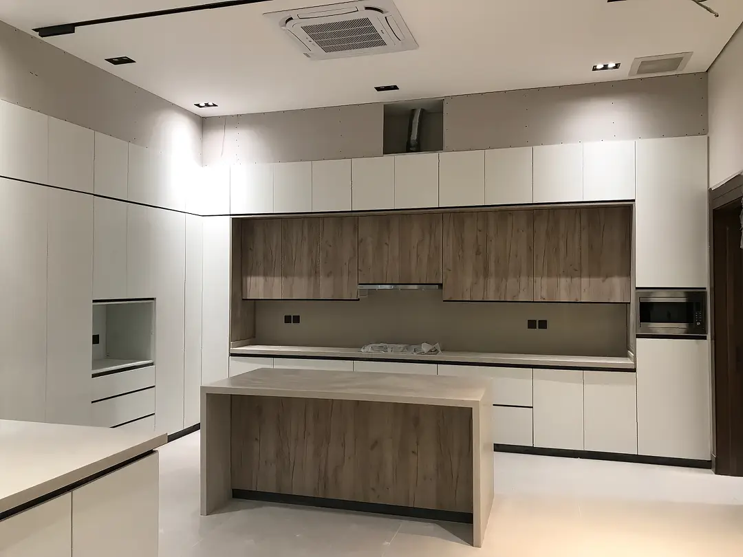 تفصيل وصيانة مطابخ الالمنيوم والرخام فك تركيب قص ت