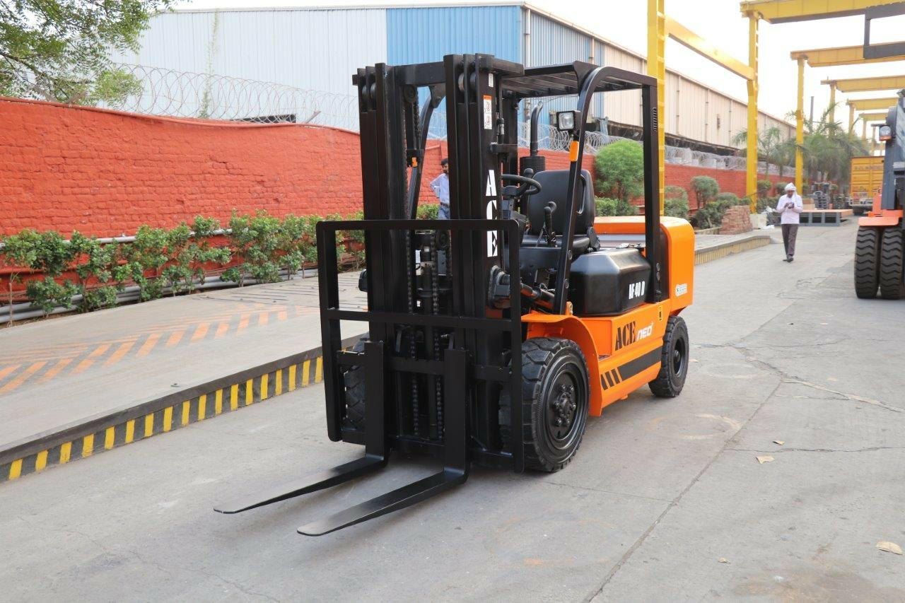 رافعات شوكية للأيجار في جدة – فوركلفت كهرباء ديزل