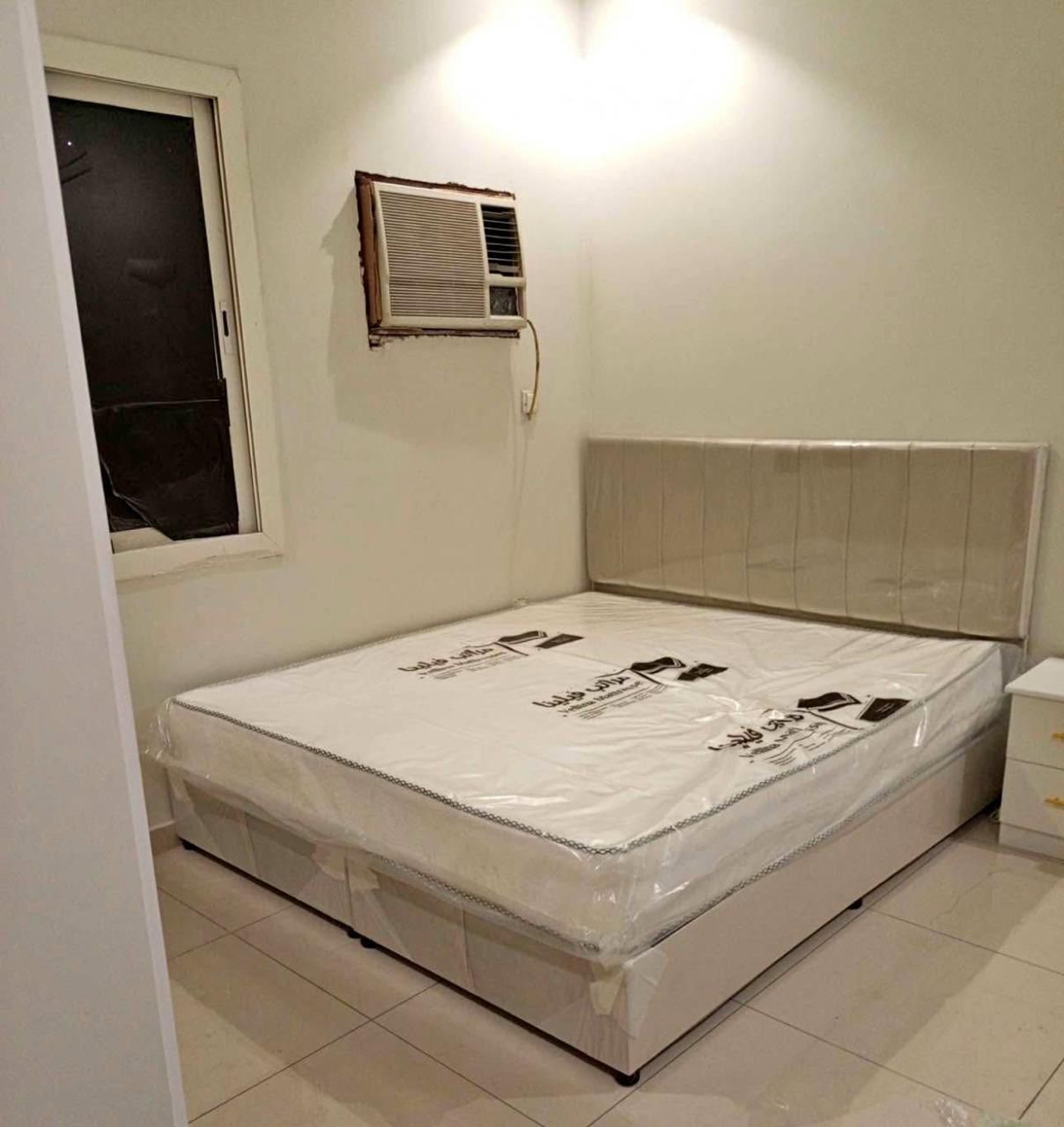 سرير نفرين مع مرتبه موجود ، سرير و مرتبه مقاس ١٨٠*