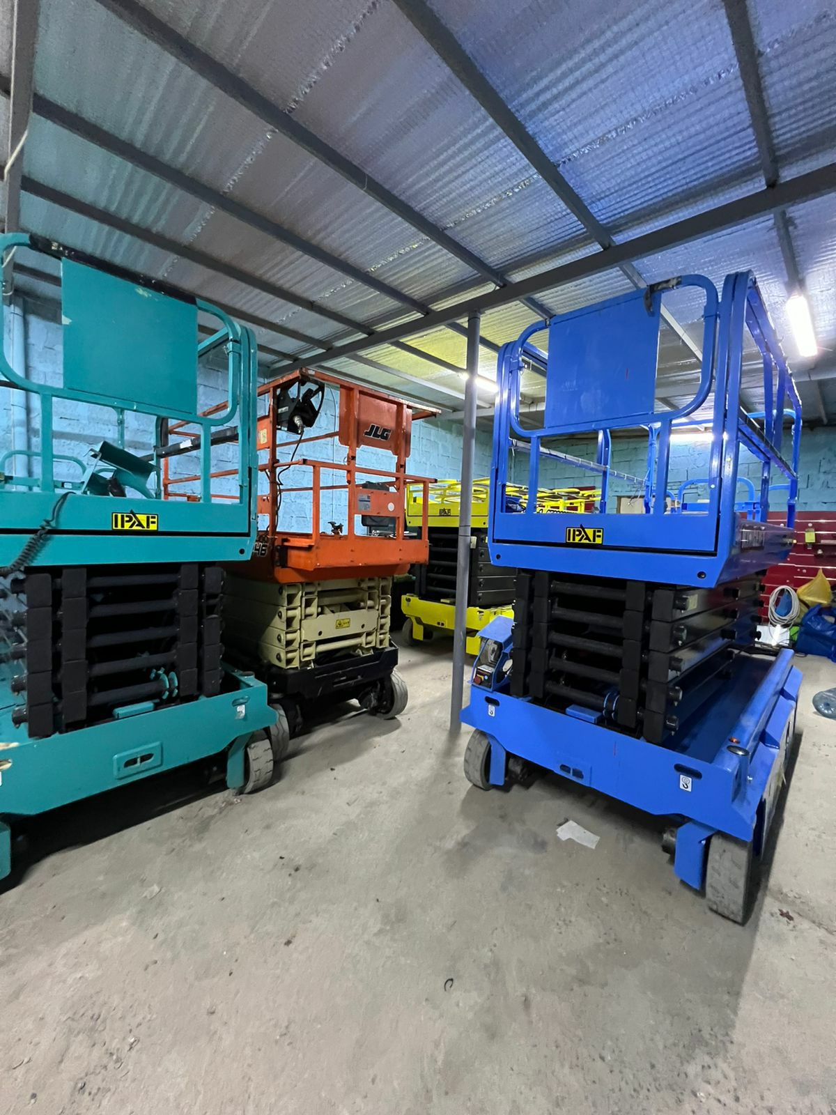 سيزر لفت 10متر للإيجار في جدة – scissor lift rent