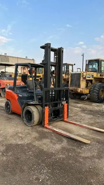 فوركلفت 7طن للأيجار في جدة الرياض الدمام – رافعة ش