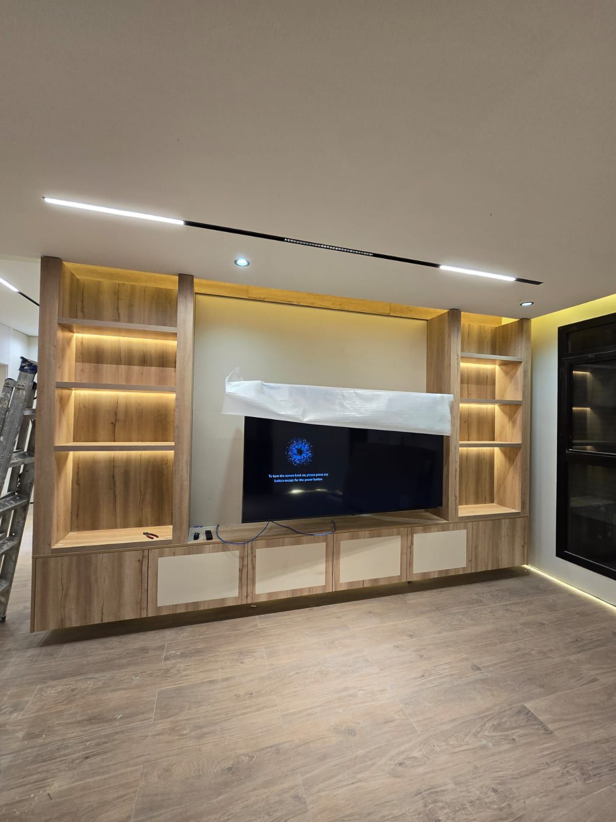 تفصيل غرف نوم وخزائن وديكورات ومجالس 0510102274