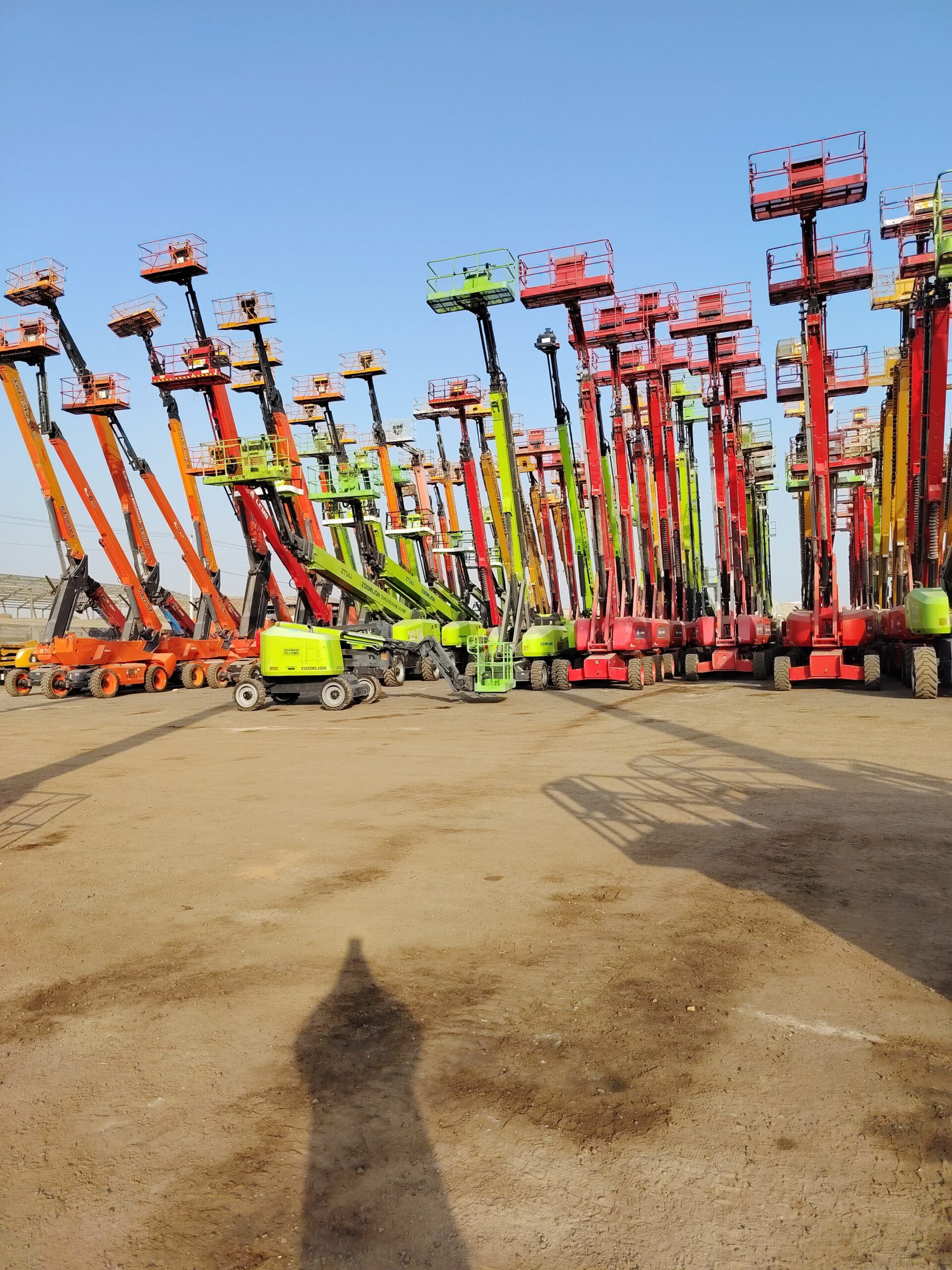 سيزرلفت 12m,14m,10m,8m,6m,16m,18m للايجار .. للتوا