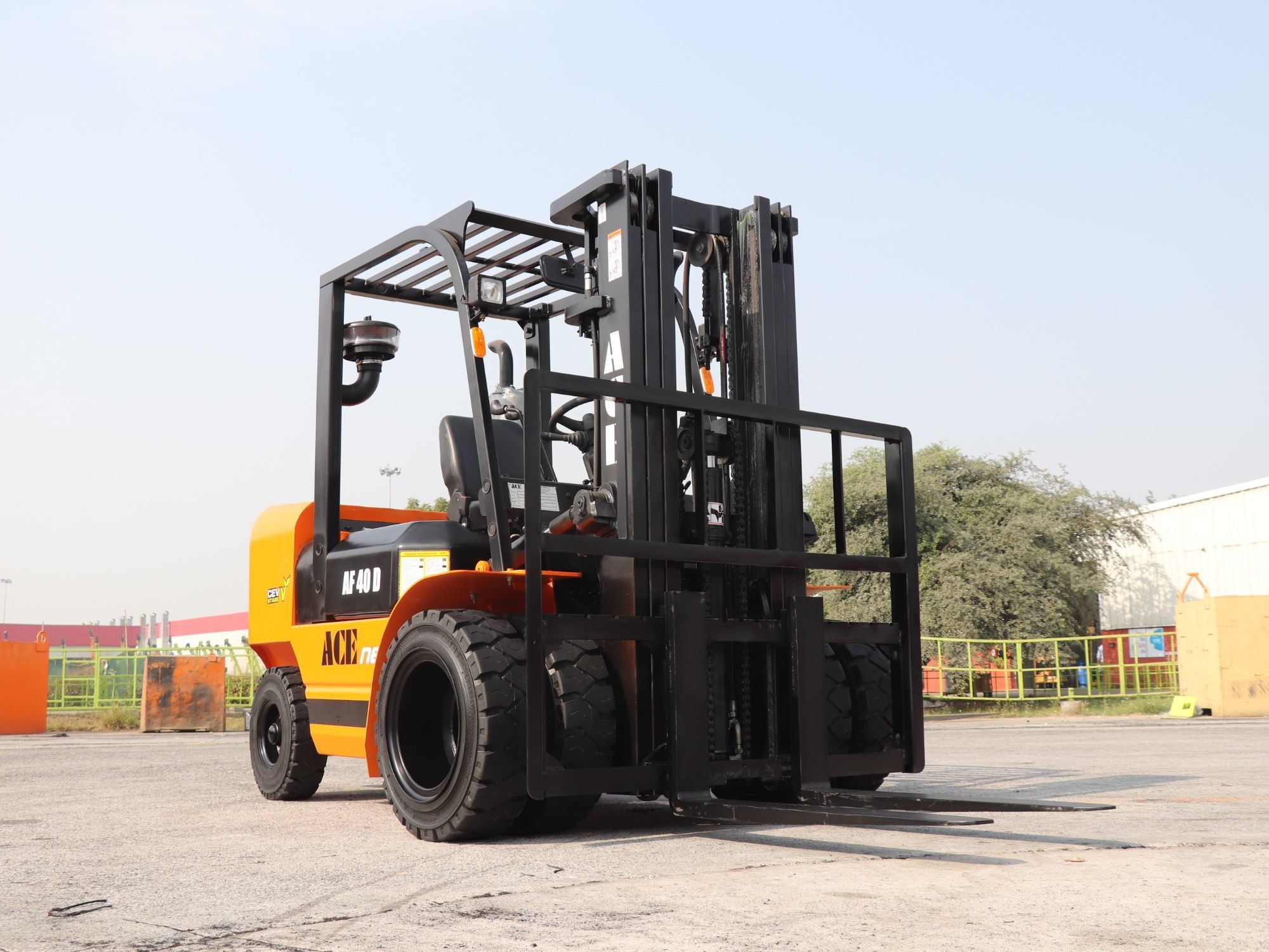 رافعات شوكية للأيجار في جدة – فوركلفت كهرباء ديزل