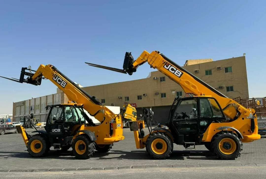 رافعات شوكيه فوركلفت للايجار سيزرلفت للايجار مان ل