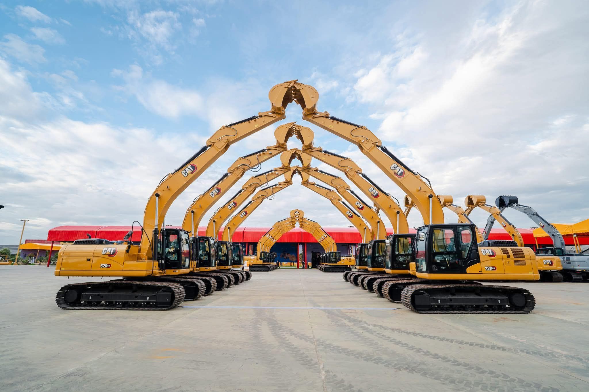 سيزرلفت مانلفت ببكات فوركلفت. تاورلايت جي سي بي