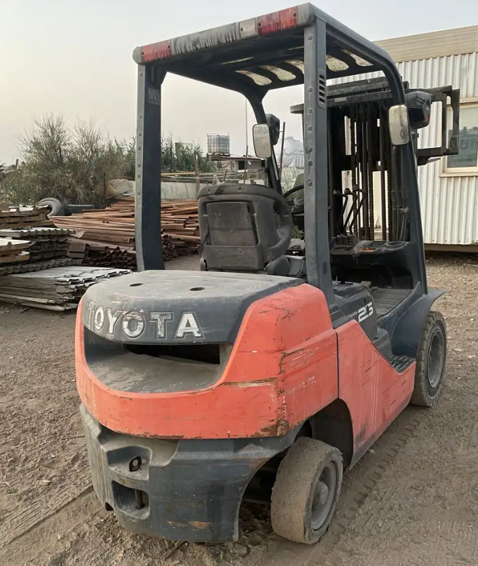 Forklift for rental in Dammam 7ton 5ton 10ton