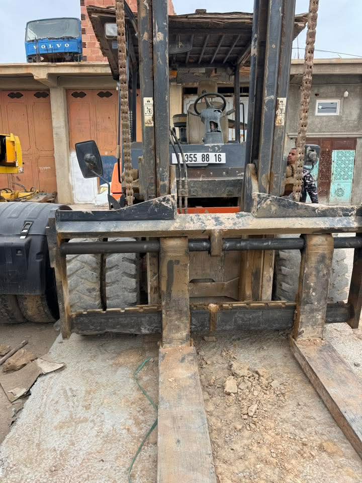 رافعات شوكية فوركلفت للأيجار في جدة * الجبيل