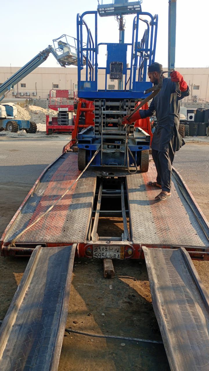 Scissorlifts Manlifts rental in Dammam,Jeddah, Riy
