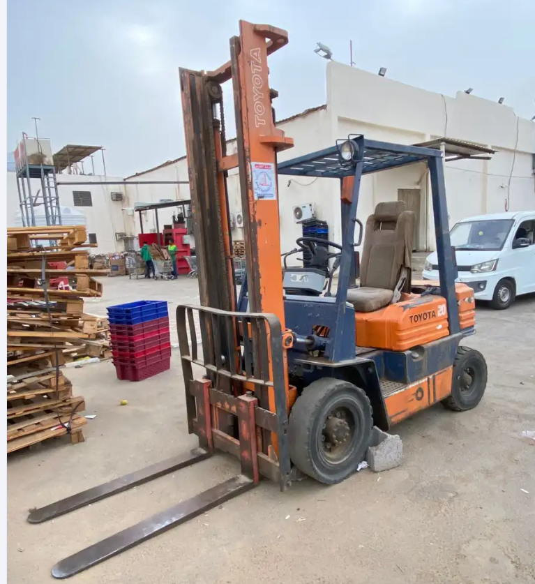 Forklift for rental in Dammam 7ton 5ton 10ton
