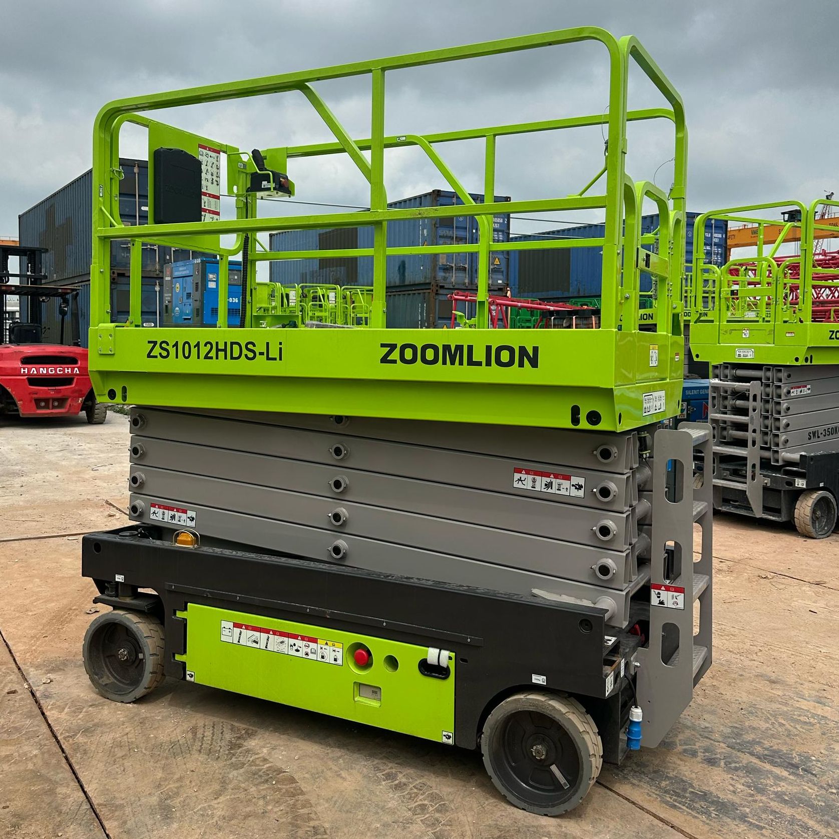 سيزر لفت للايجار في جدة – 12متر 10متر 16متر كهرباء