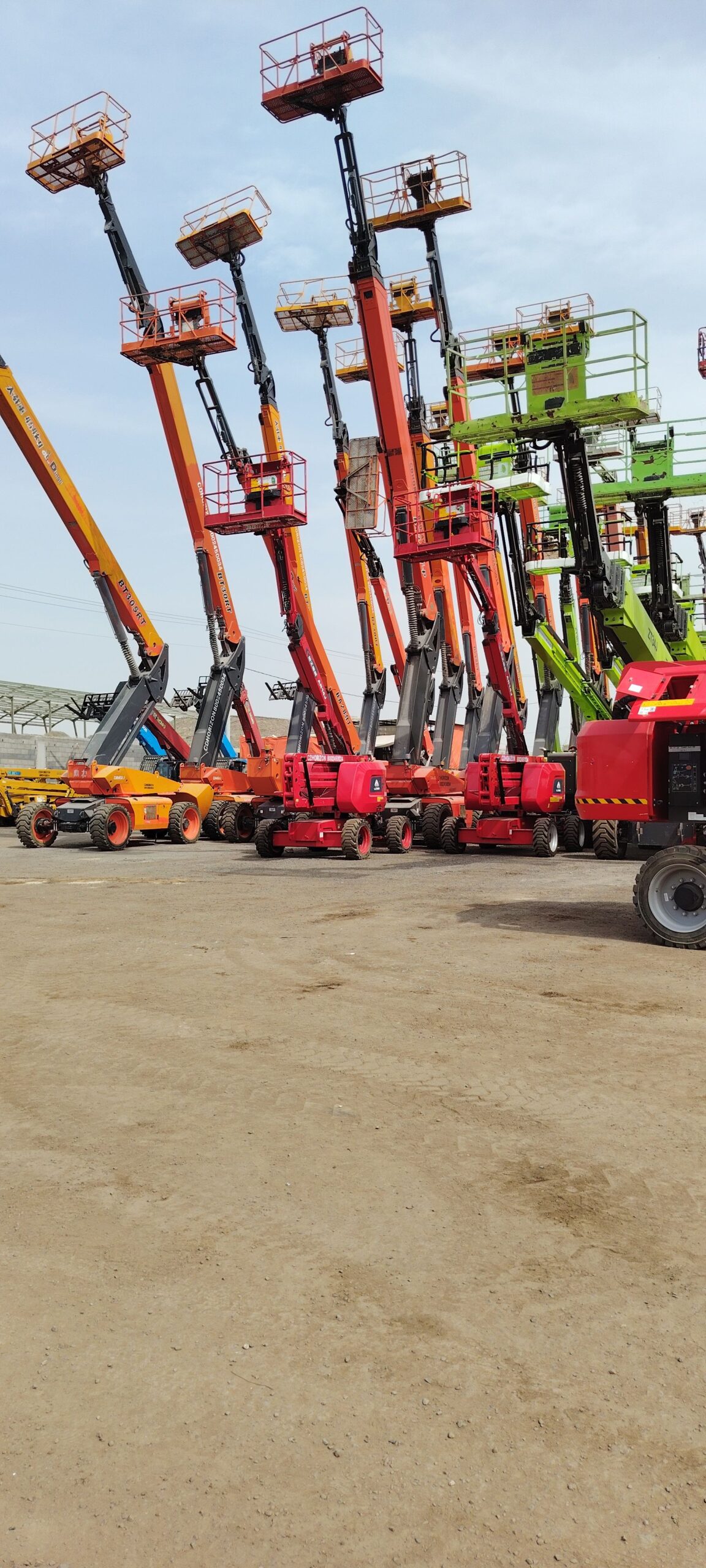 مان لفت وسيزر لفت ورافعات شوكيه وتيليهندلر جي سي ب