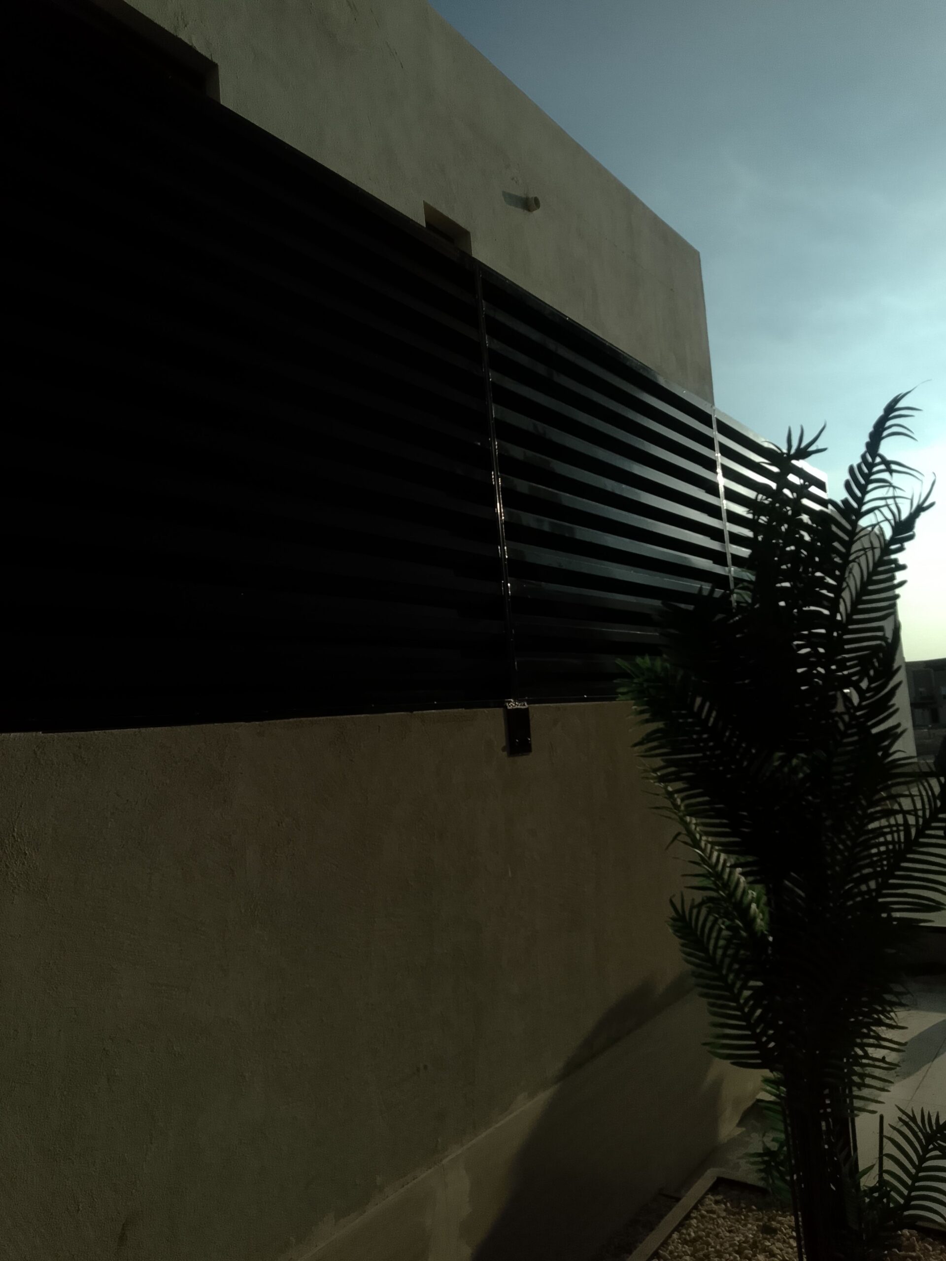 مظلات سواتر هناجر ساندويش بنل وبرجول جده ومكه