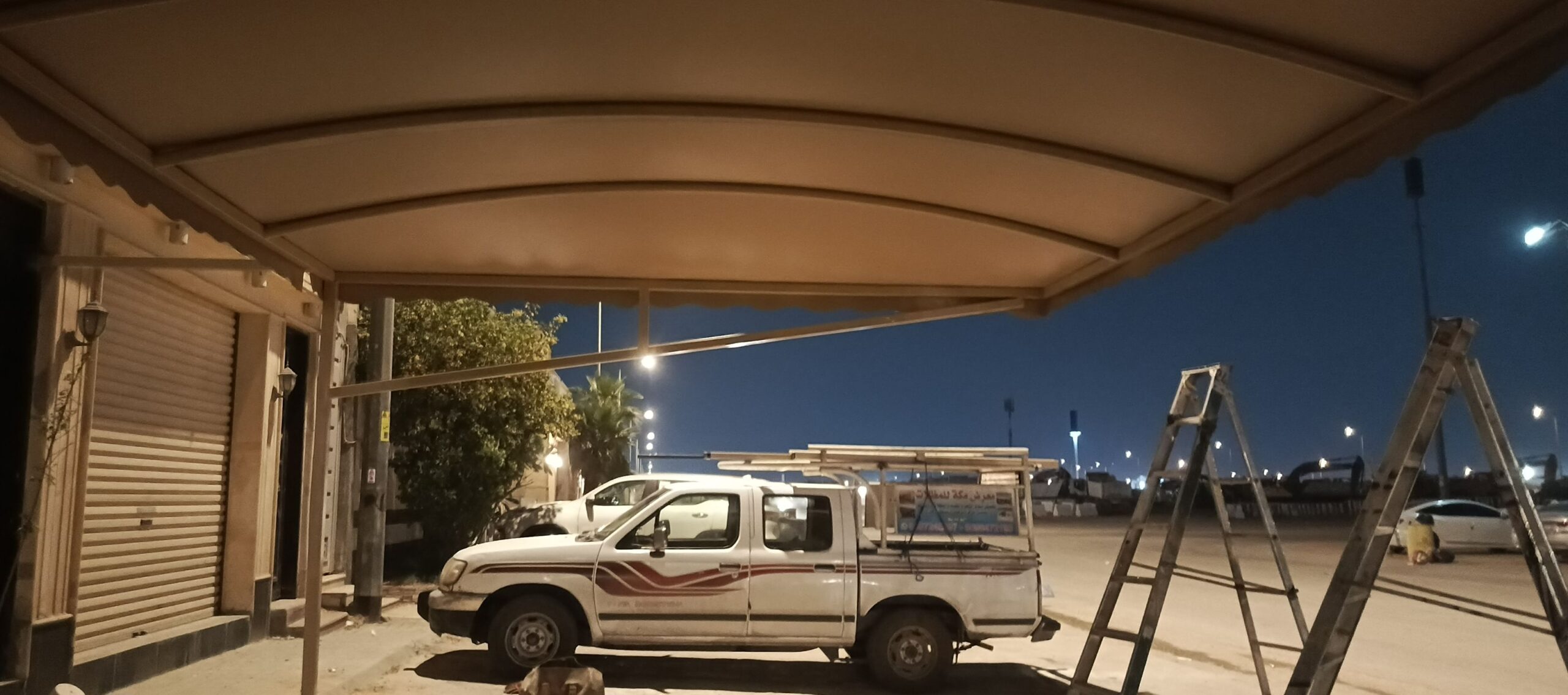 تفاصيل الخيام مظلات سواتر