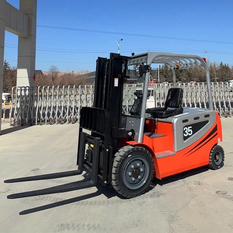 سيزرلفت ومان لفت ورافعات شوكيه وتيليهندلر جي سي بي