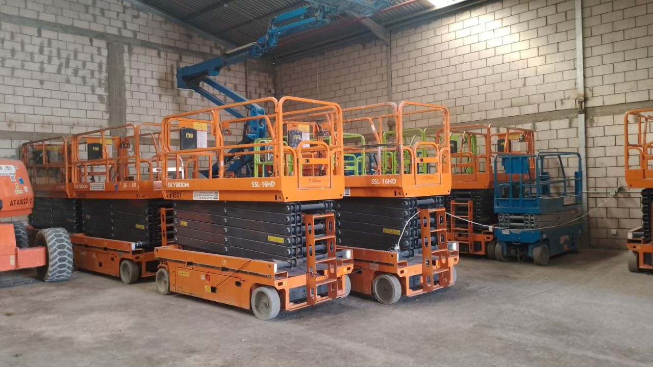 سيزرلفت للايجار رافعات شوكيه فوركلفت للايجار رافعا