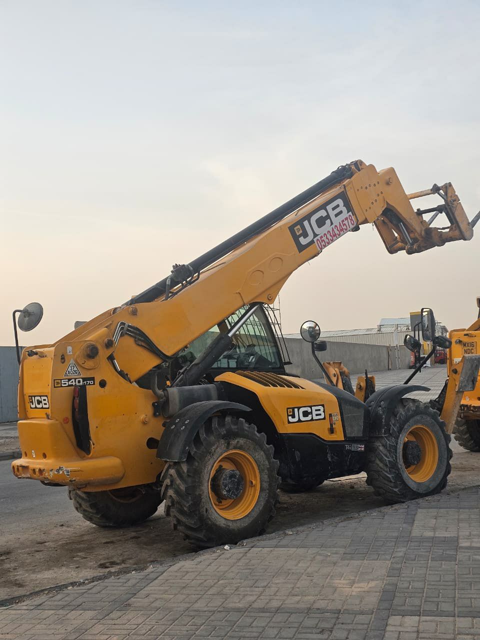 سيزرلفت للايجار رافعات شوكيه فوركلفت للايجار رافعا