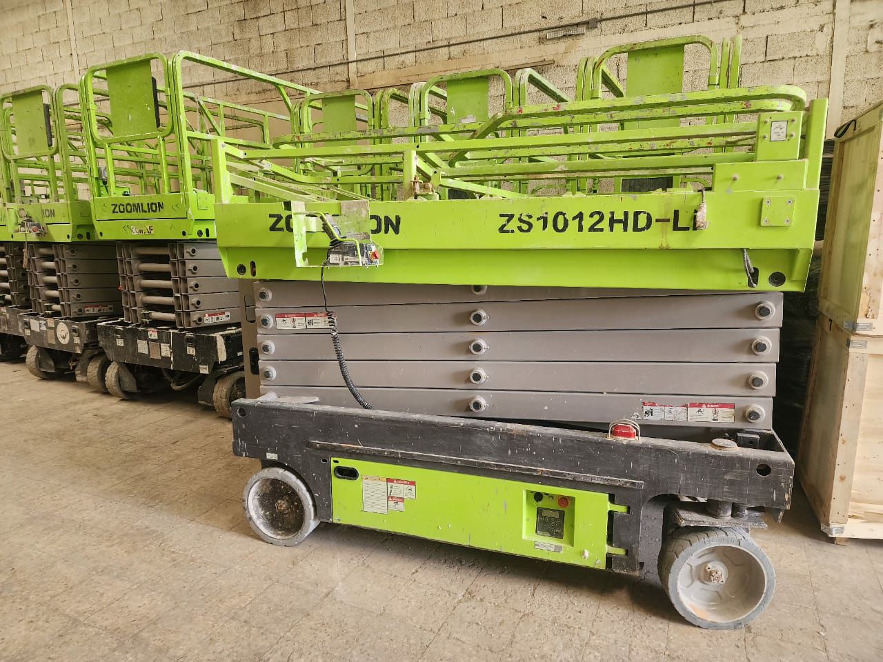سيزر لفت 10متر للإيجار في جدة – scissor lift rent