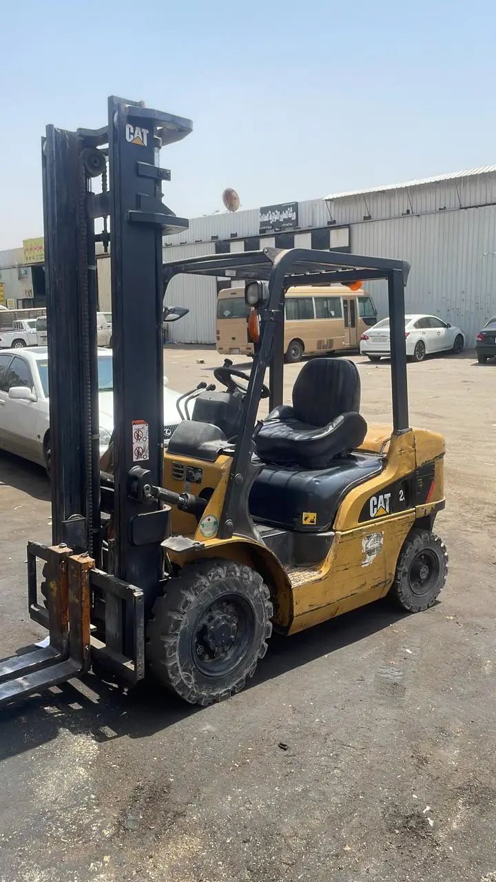 فوركلفت 2.5طن للأيجار في جدة الرياض الدمام – رافعة