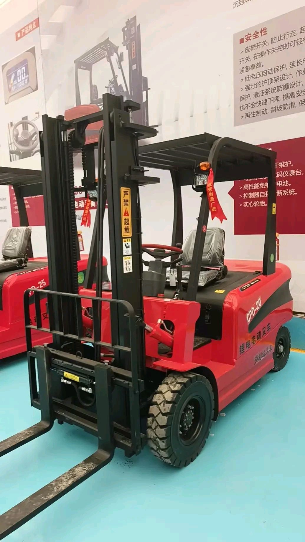 مان لفت وسيزر لفت ورافعات شوكيه وكرينات وجي سي بي