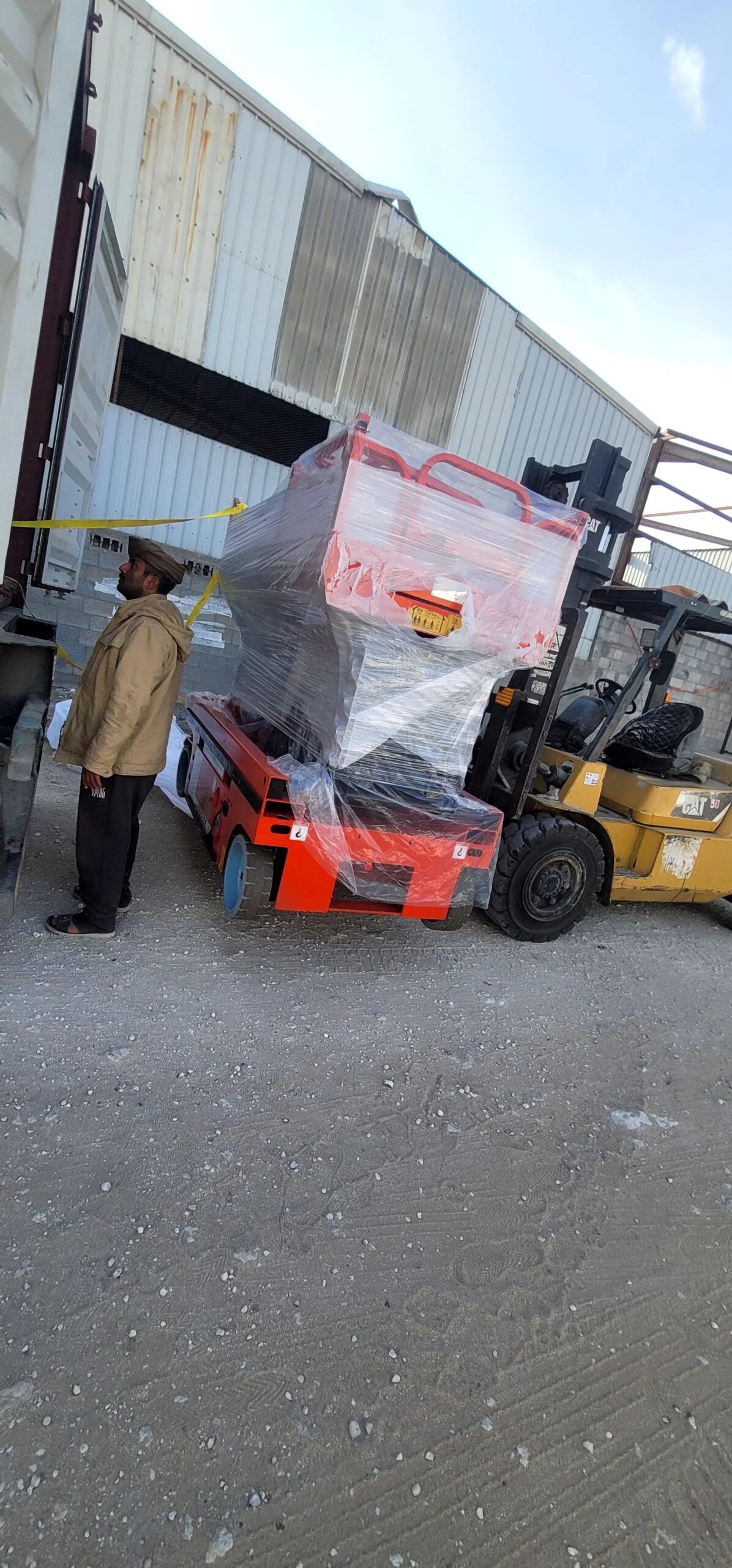 سيزر لفت 10متر للإيجار في جدة – scissor lift rent